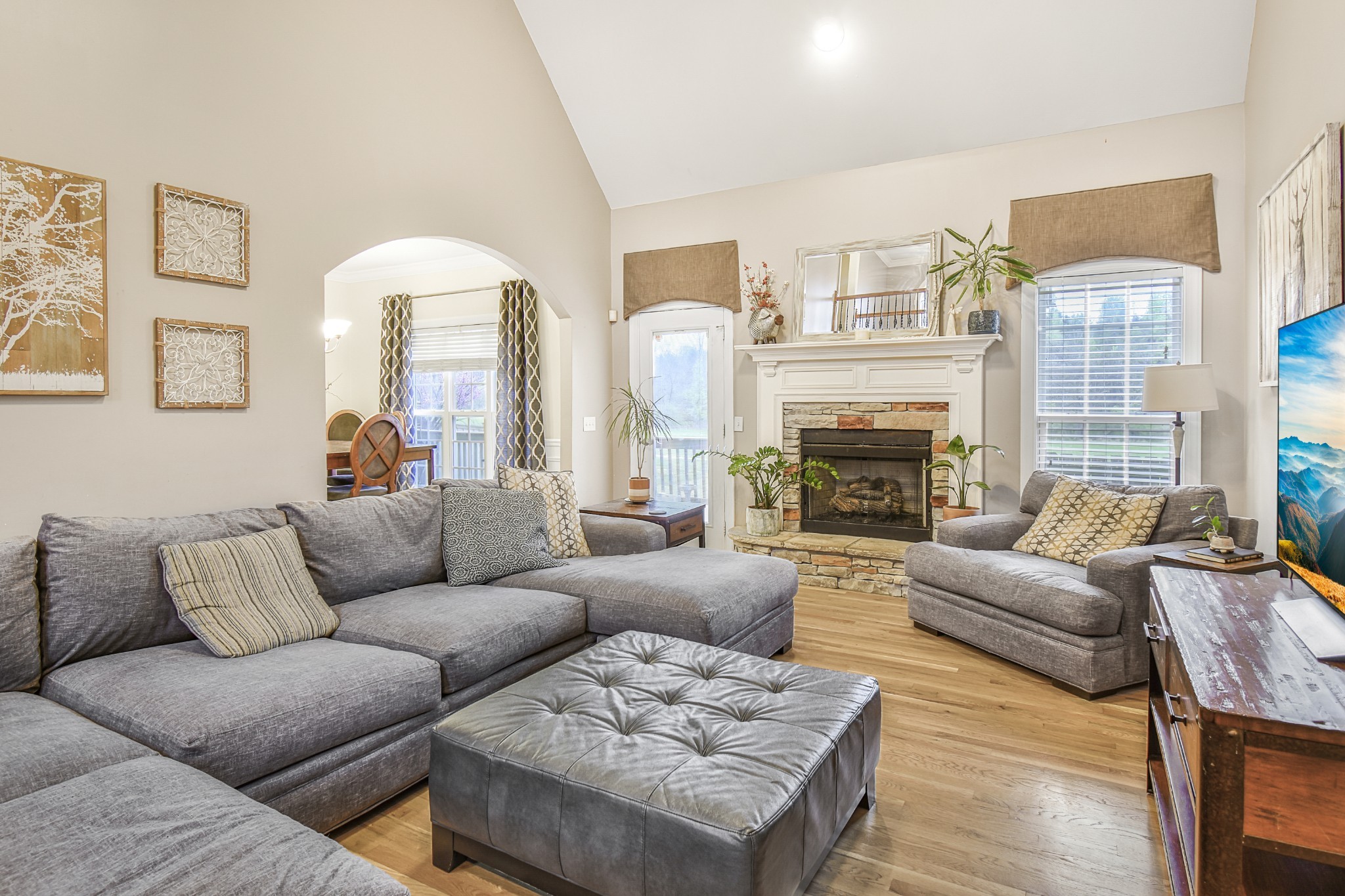 1034 Stonehollow Way Property Photo 8
