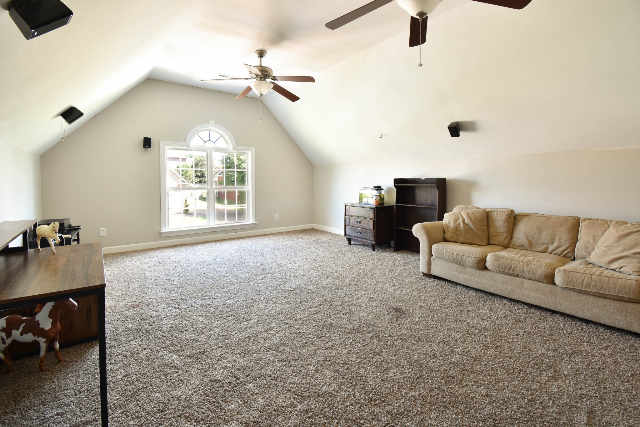 1034 Stonehollow Way Property Photo 35