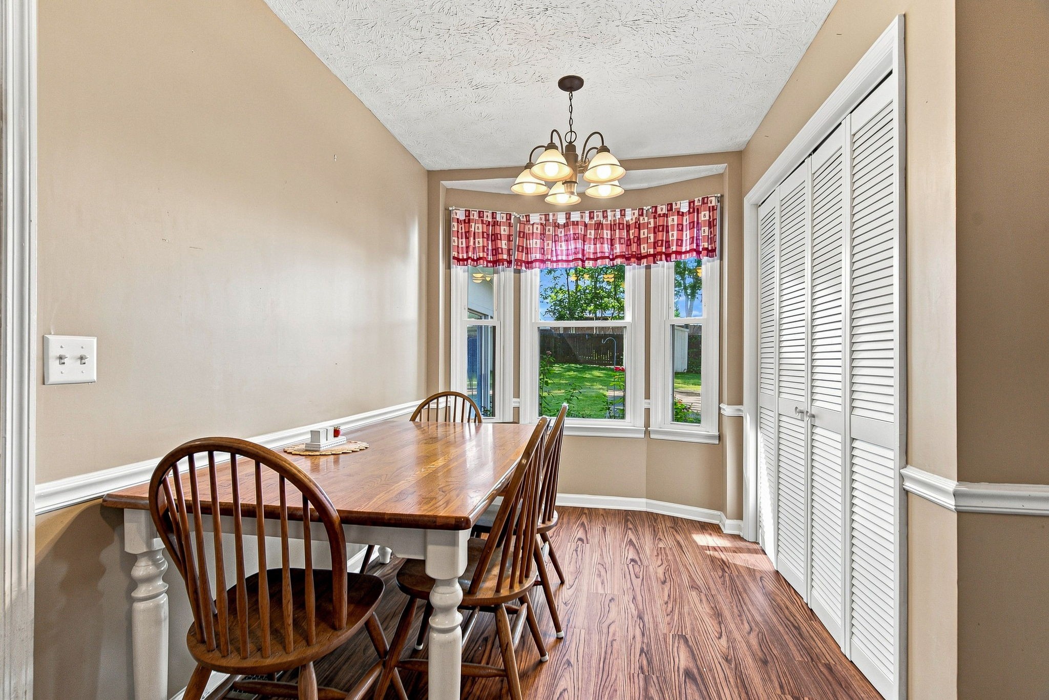 103 Glen Oak Ct, W Property Photo 13