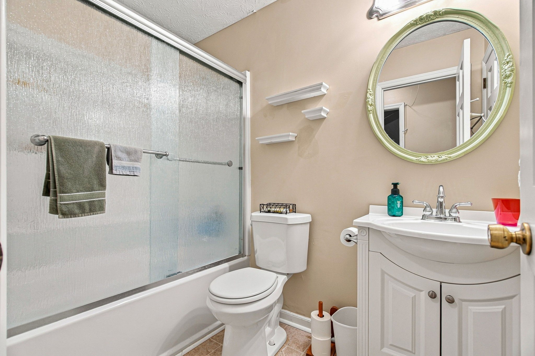103 Glen Oak Ct, W Property Photo 18