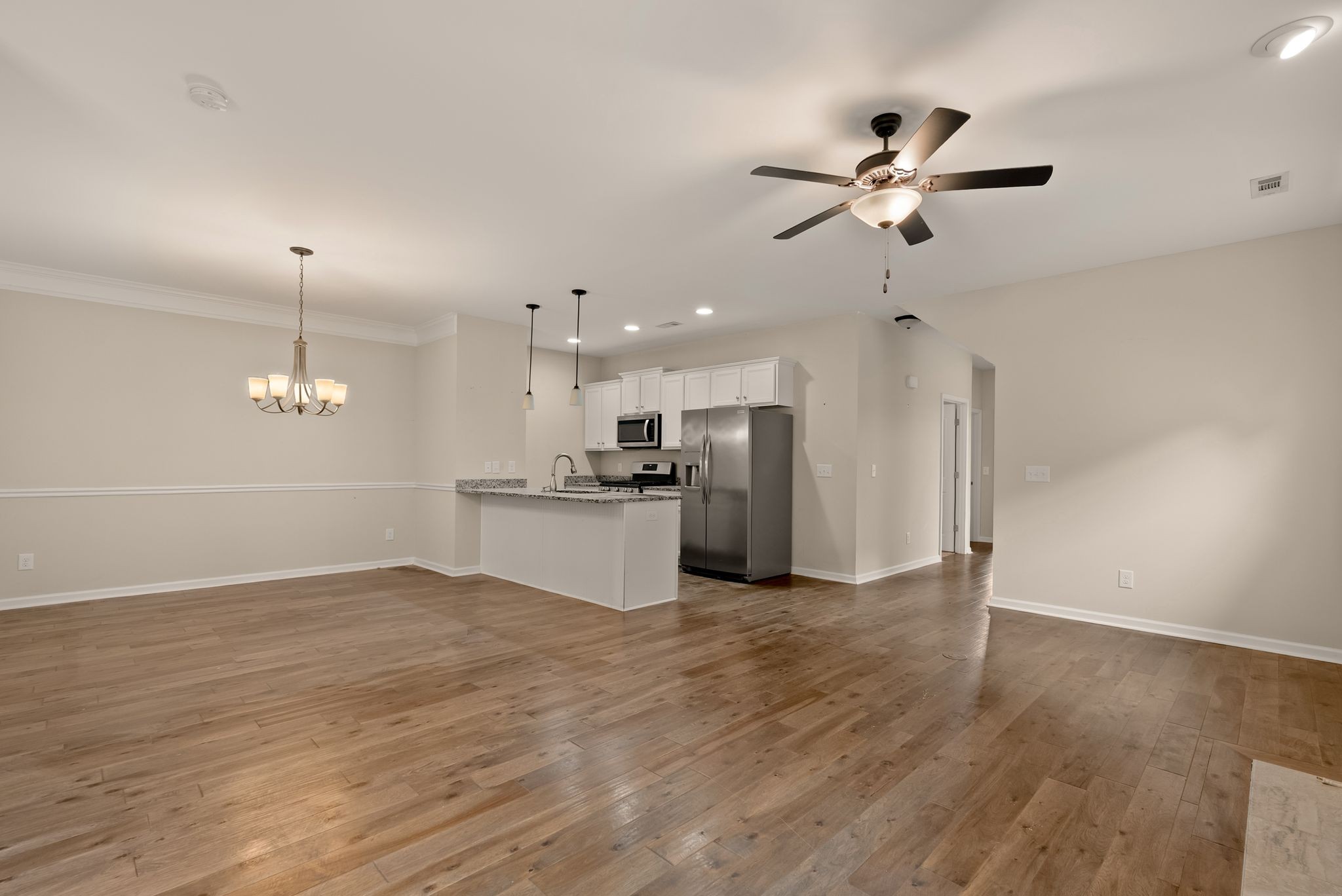 1068 Ambling Way Property Photo 13