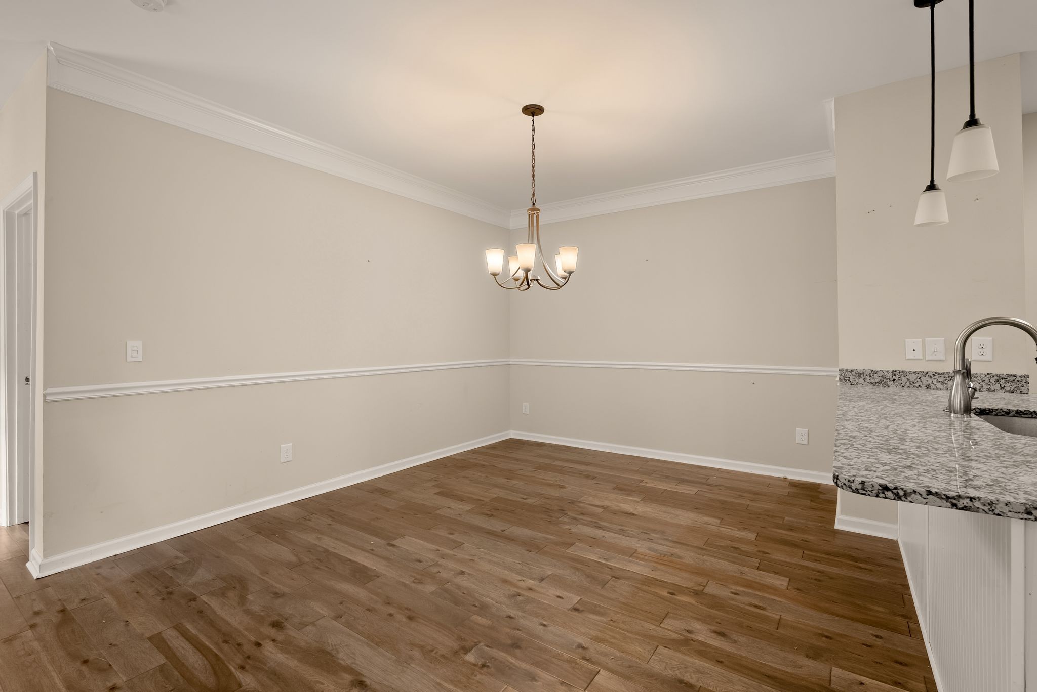 1068 Ambling Way Property Photo 17