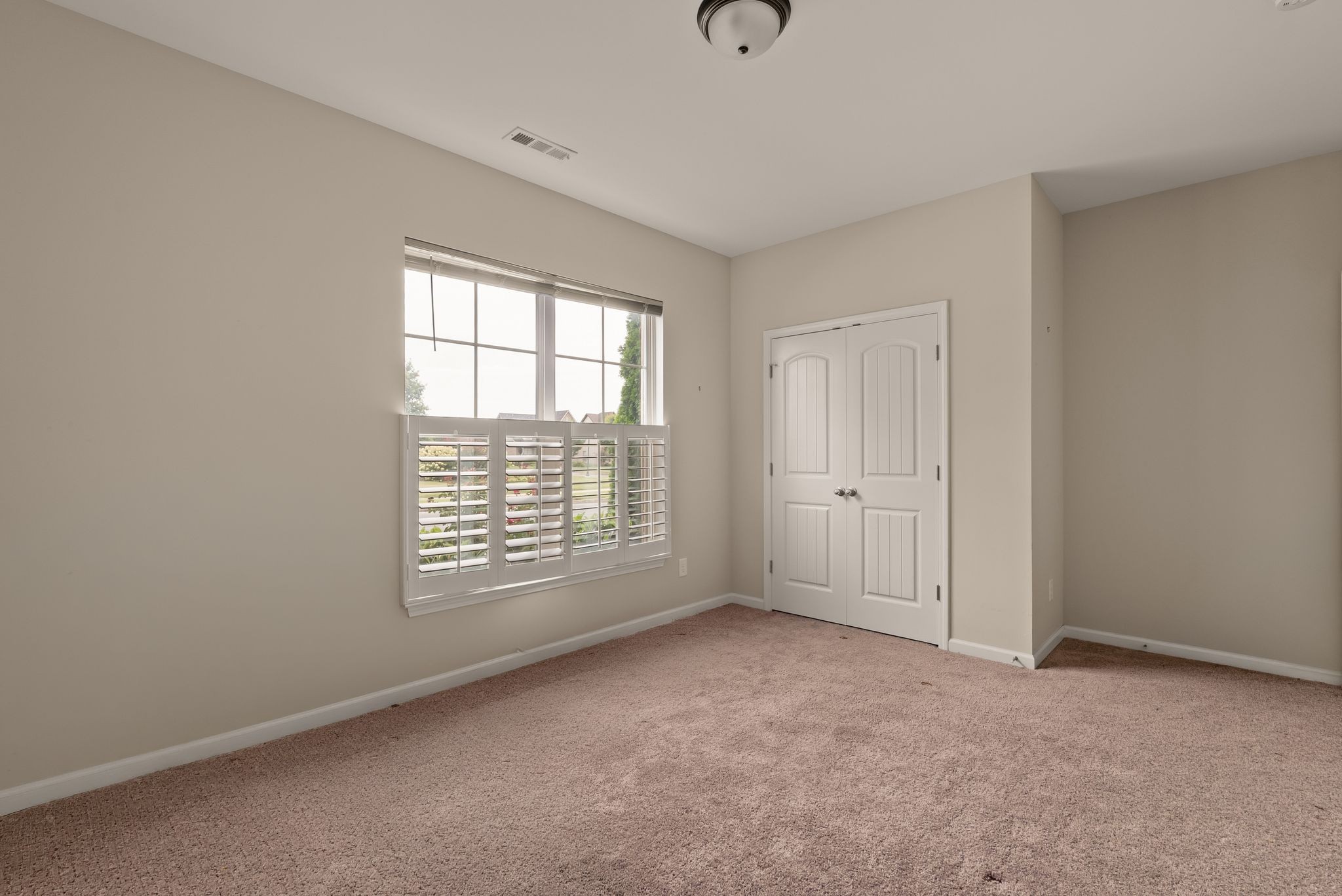 1068 Ambling Way Property Photo 24