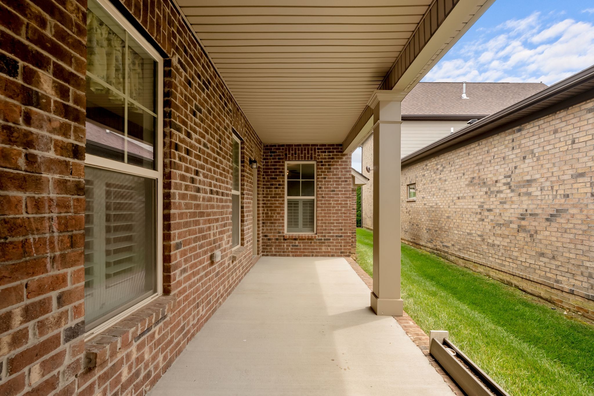 1068 Ambling Way Property Photo 34