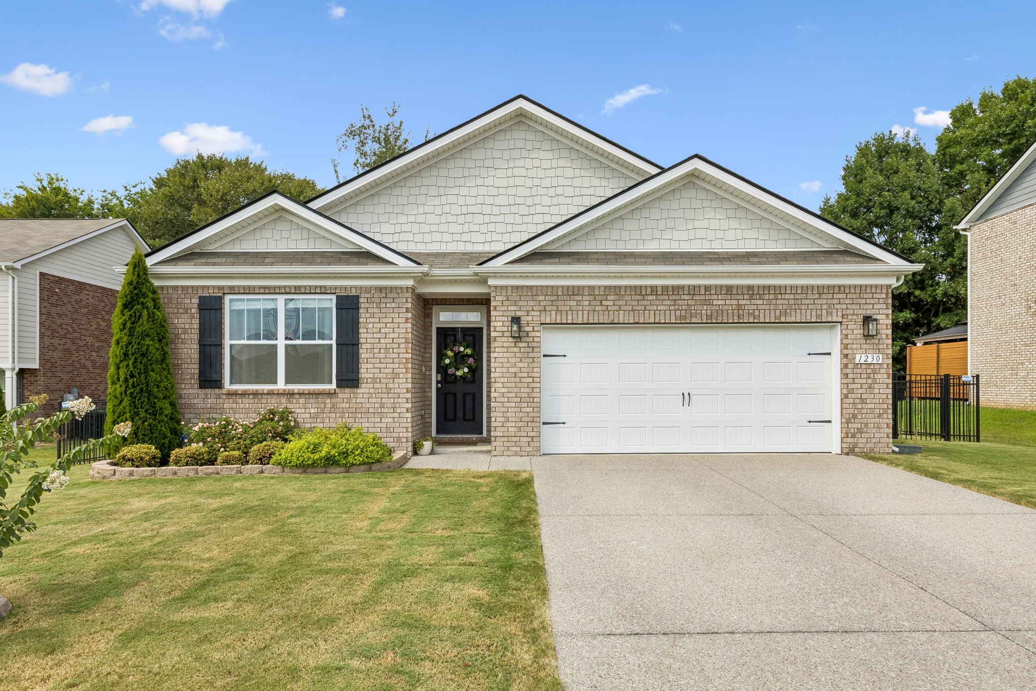 1230 Sylvan Park Dr Property Photo 1