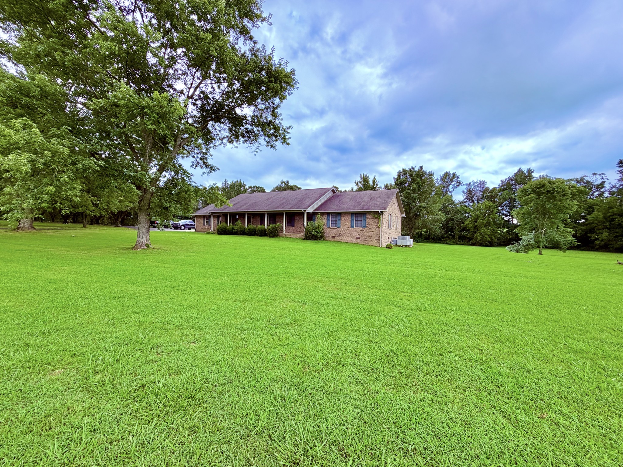 1518 Highway 140, E Property Photo 1