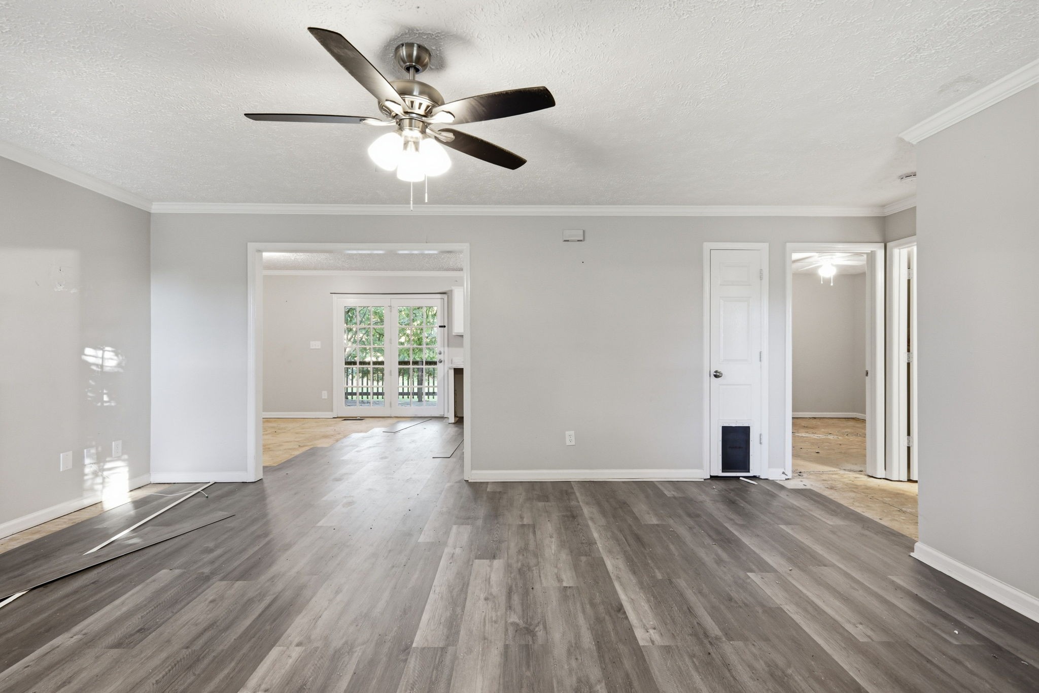 2908 Sams Ct Property Photo 4