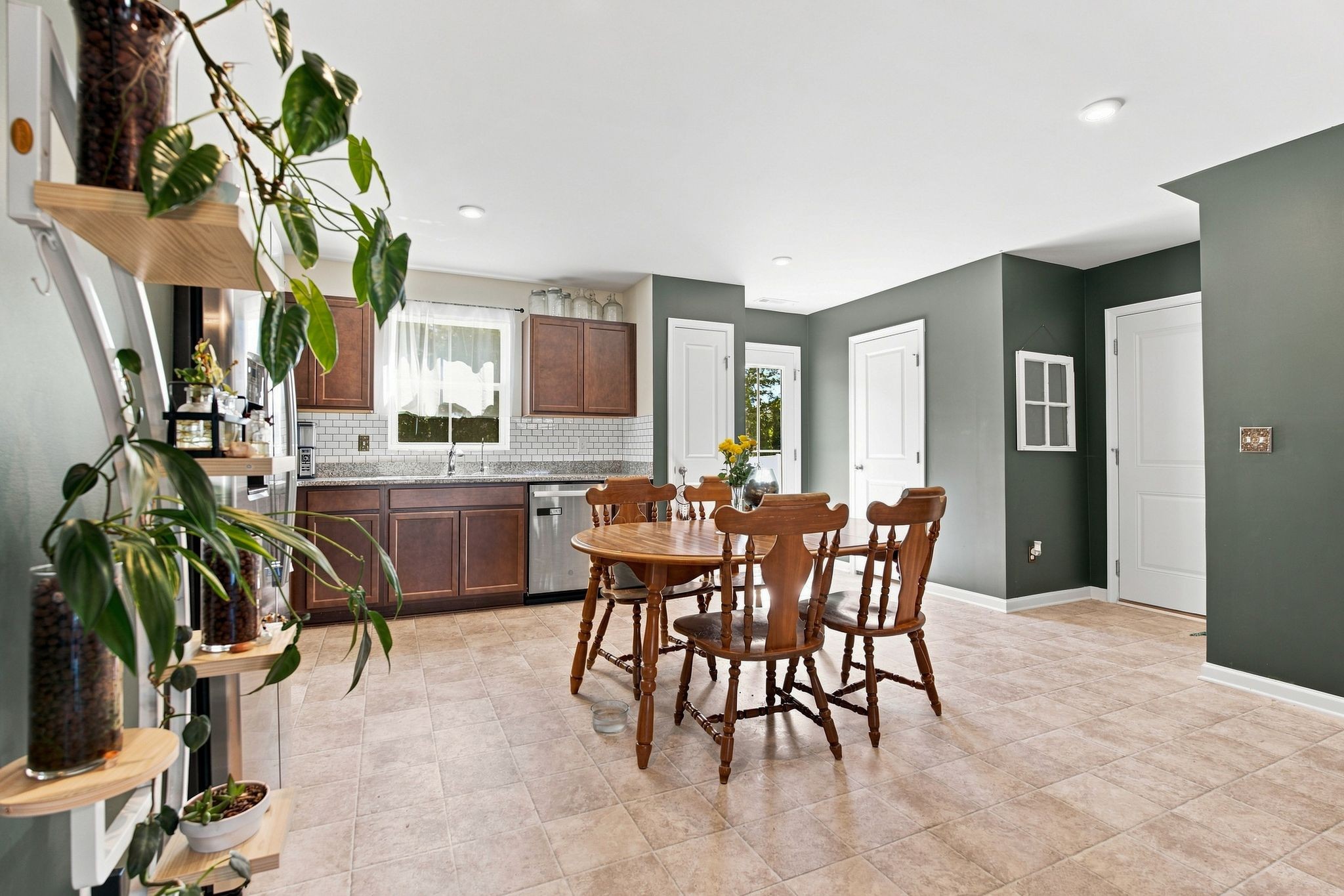 5409 Walnut Chase Dr Property Photo 7