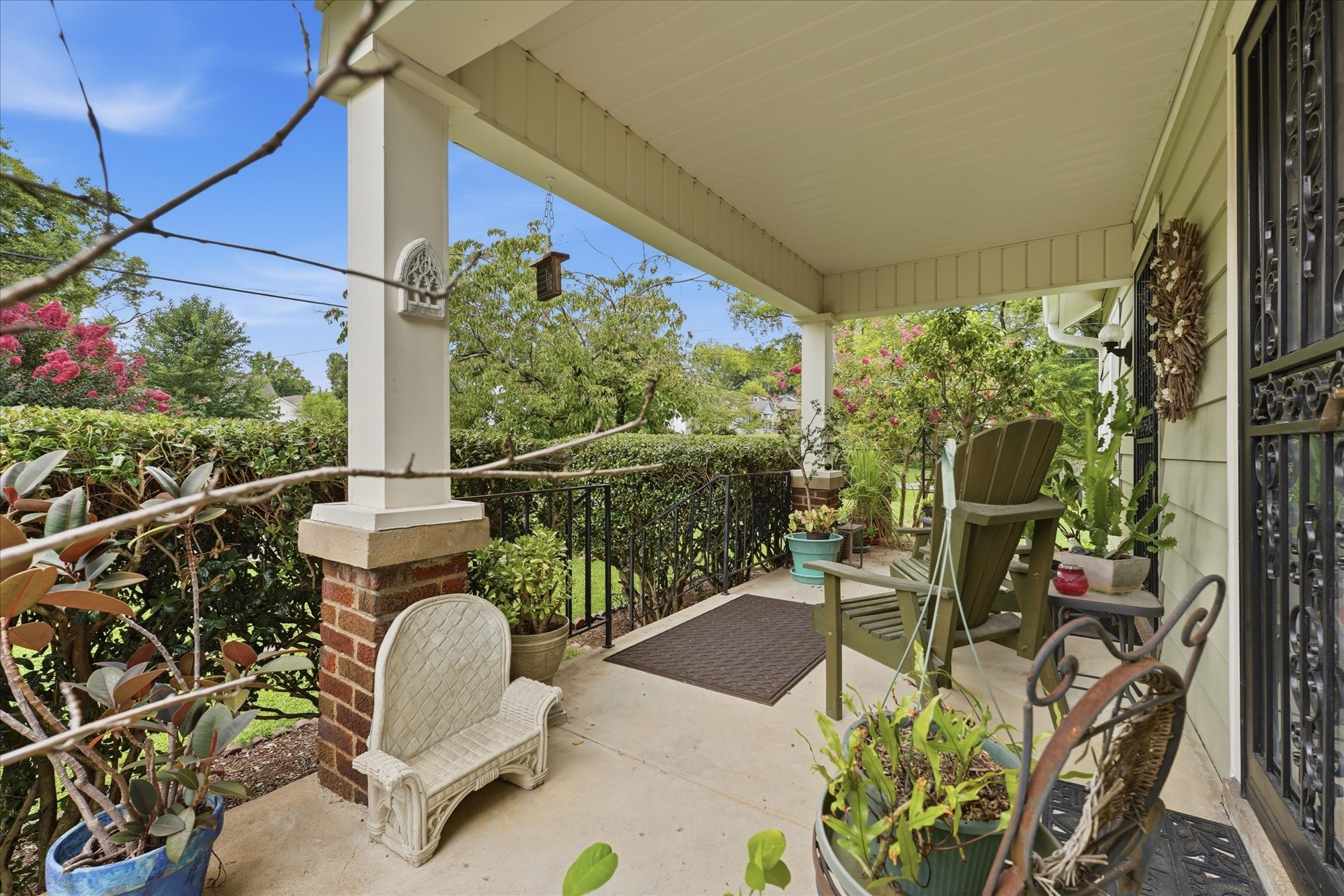 335 Pullen Ave Property Photo 6