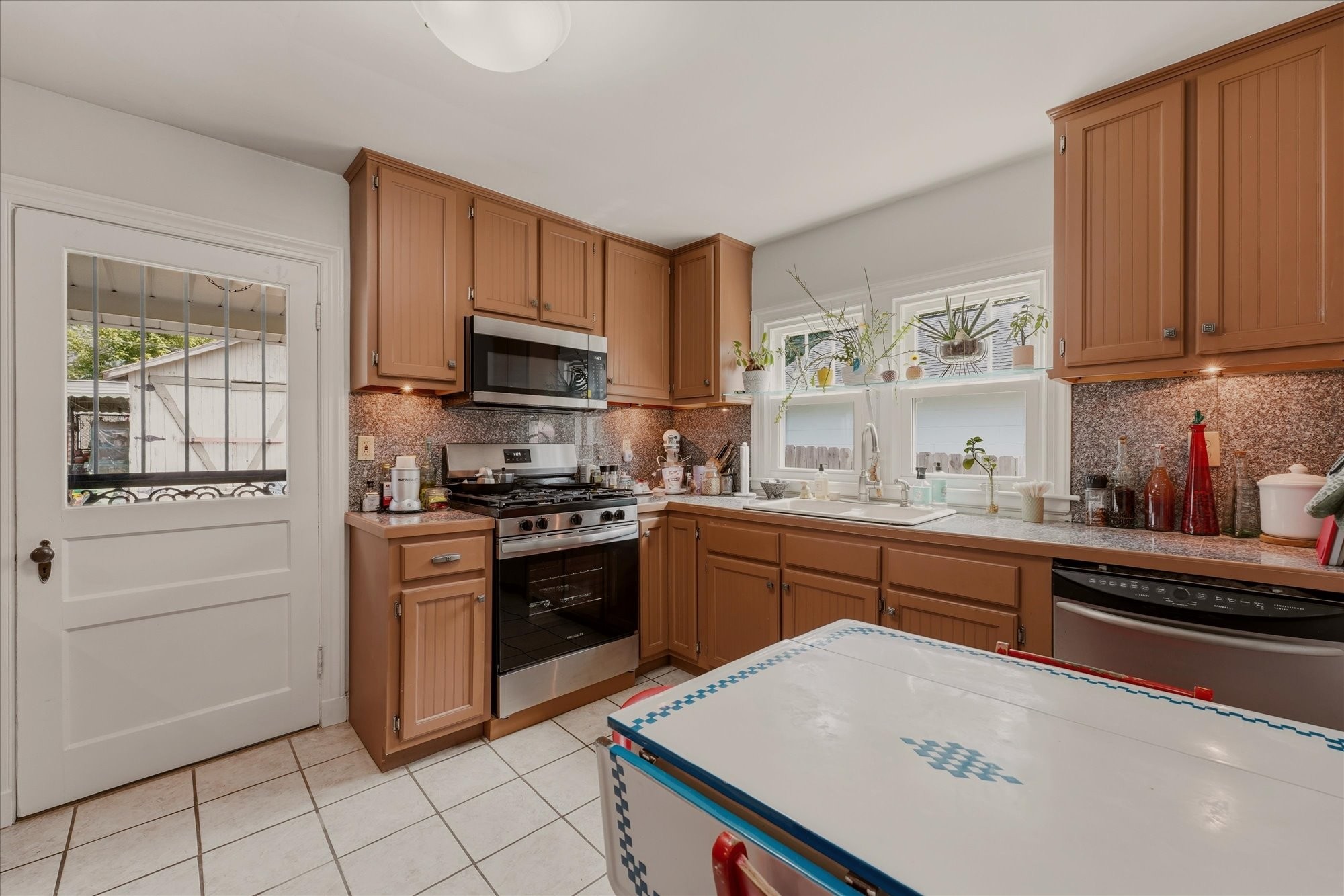 335 Pullen Ave Property Photo 15