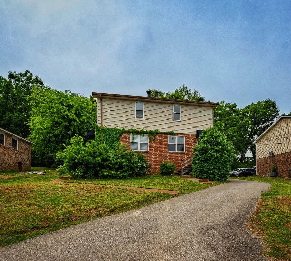 3316 Niagara Dr Property Photo 1