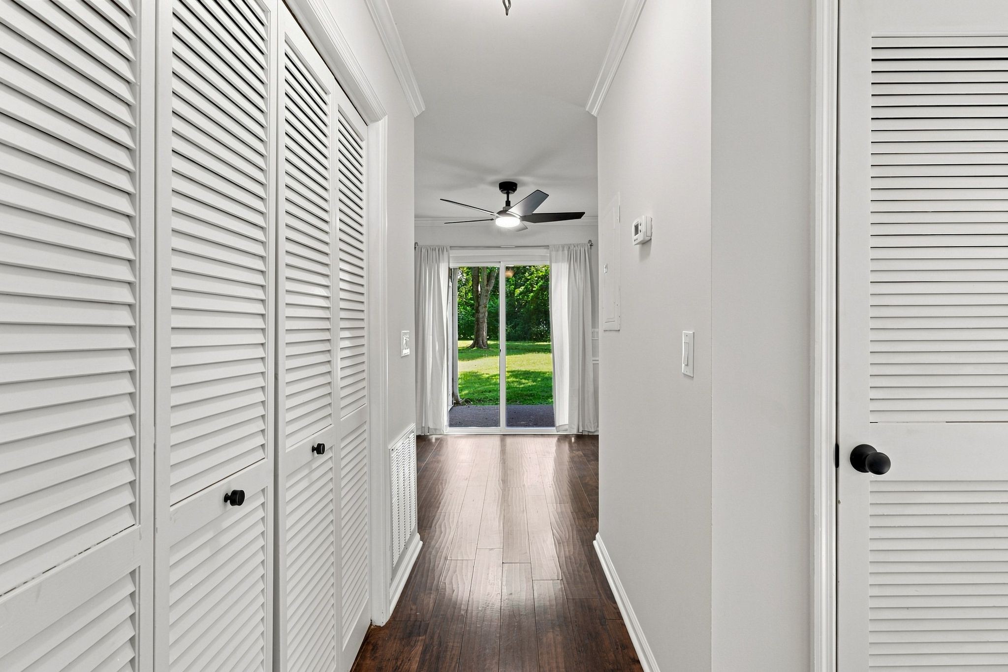 210 Yarmouth Ct Property Photo 10