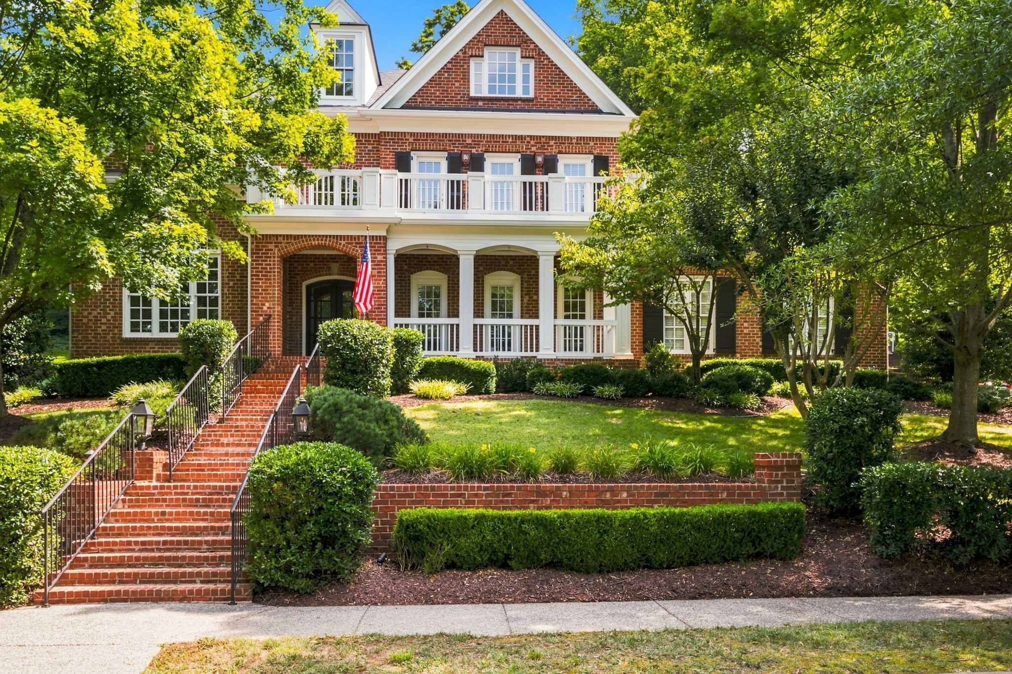 226 Chatfield Way