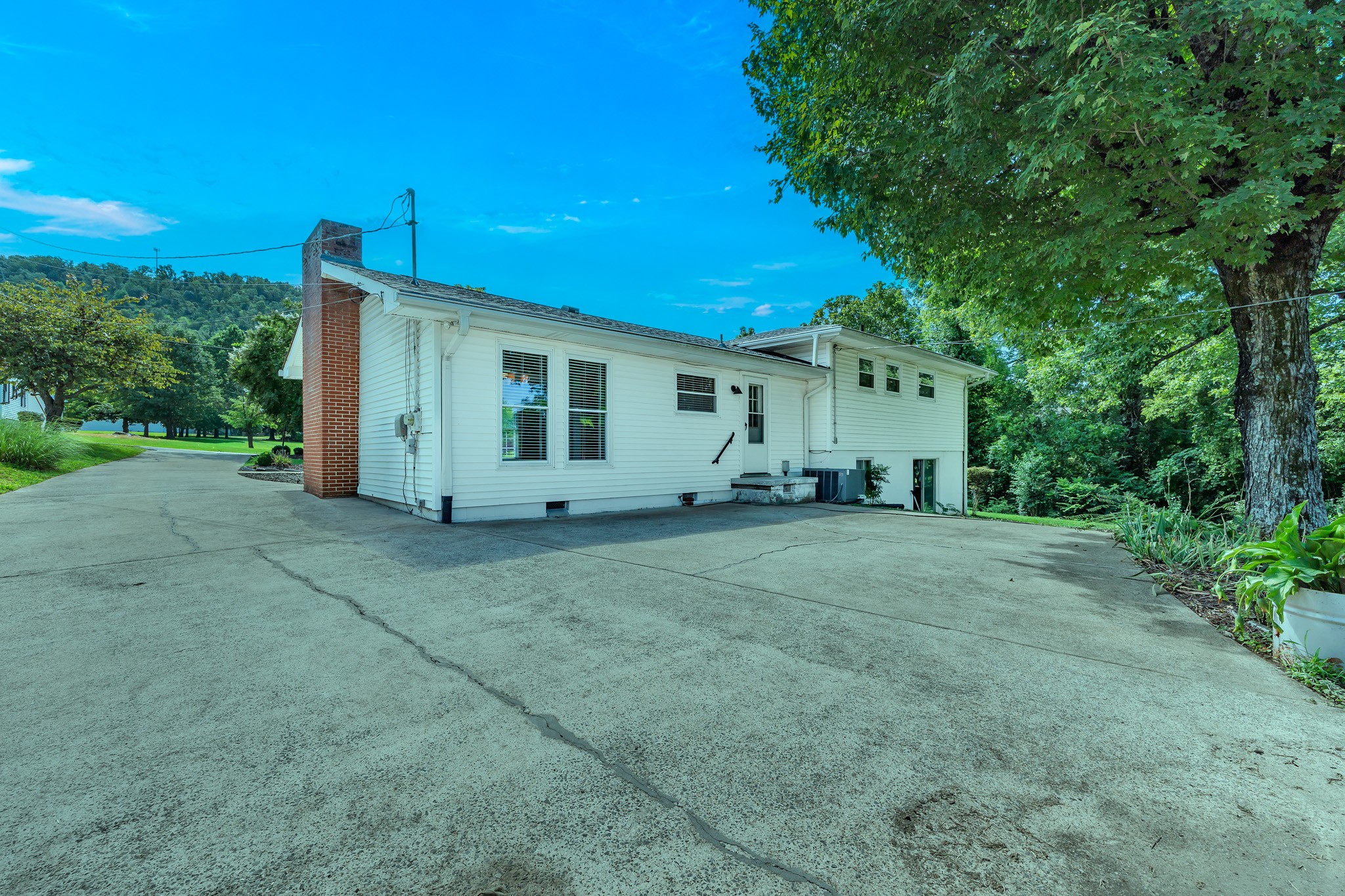 5717 Cherry St Property Photo 17