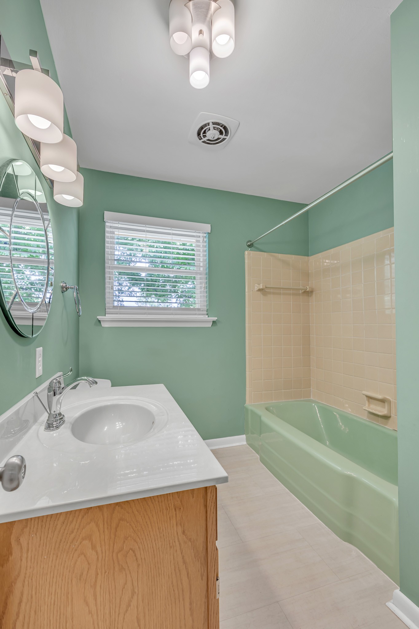 5717 Cherry St Property Photo 40