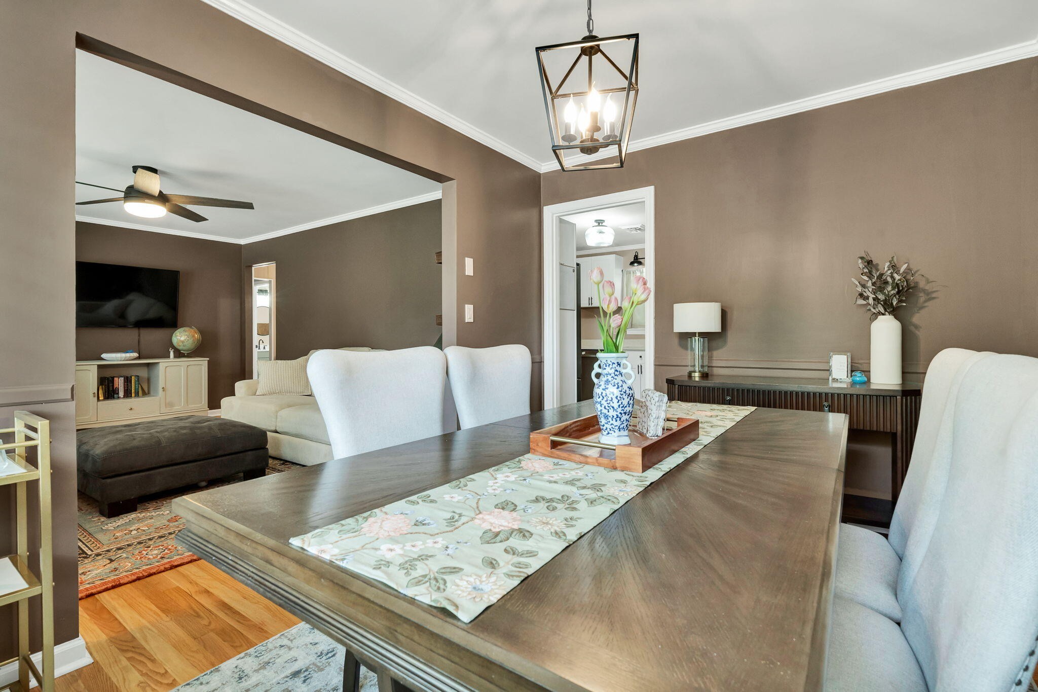 1412 Clearpoint Circle Property Photo 8