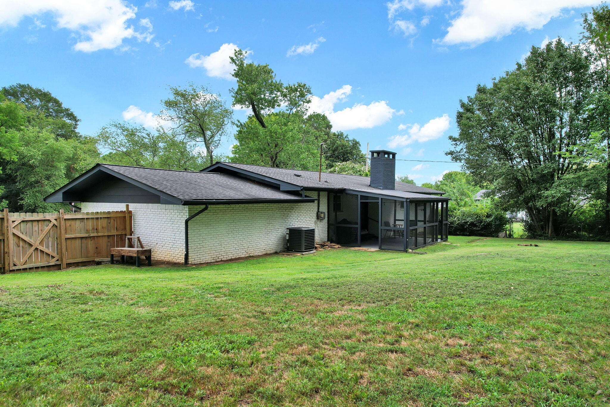 1412 Clearpoint Circle Property Photo 31