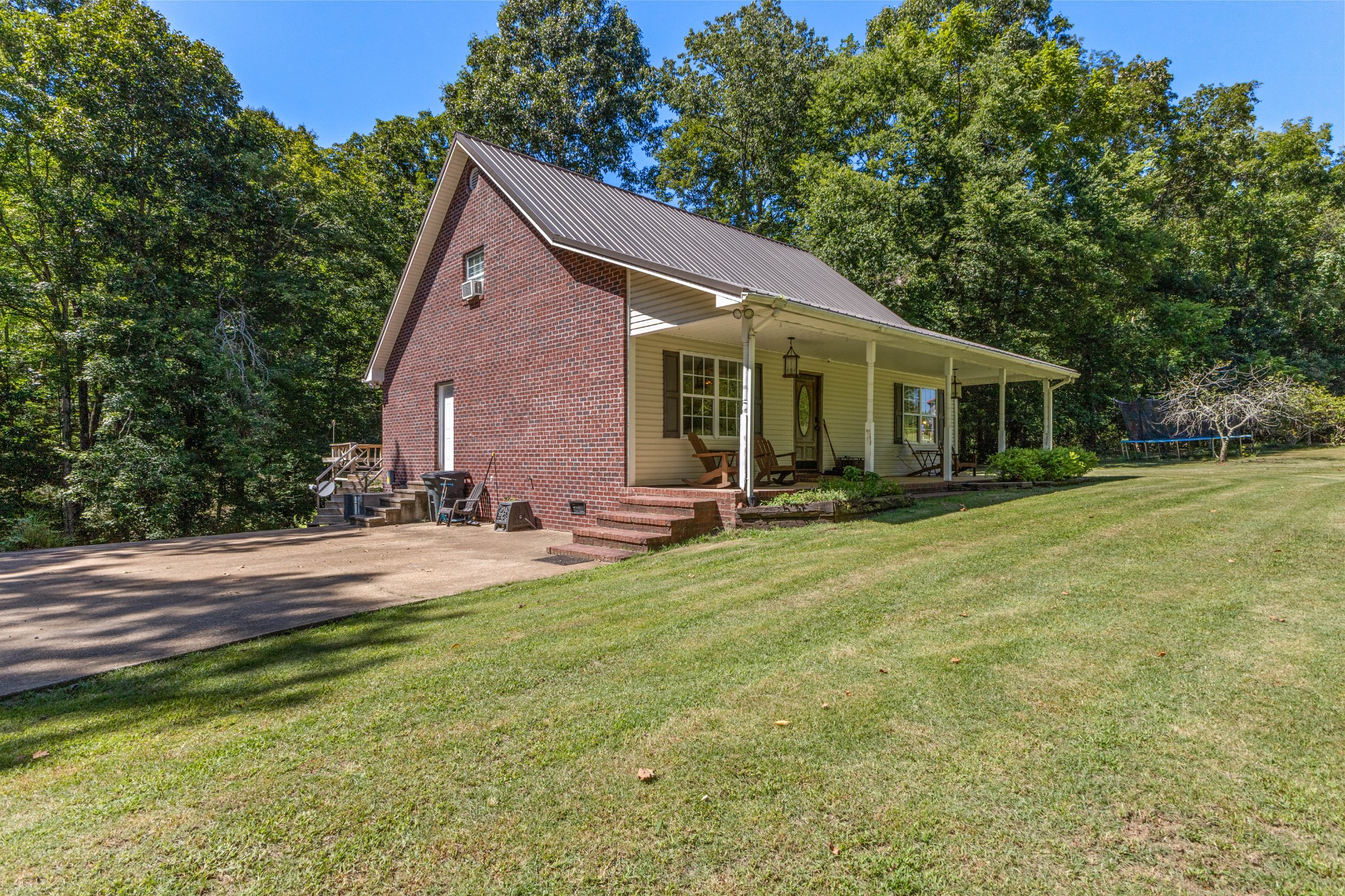 7061 E Plunders Creek Rd Property Photo 1
