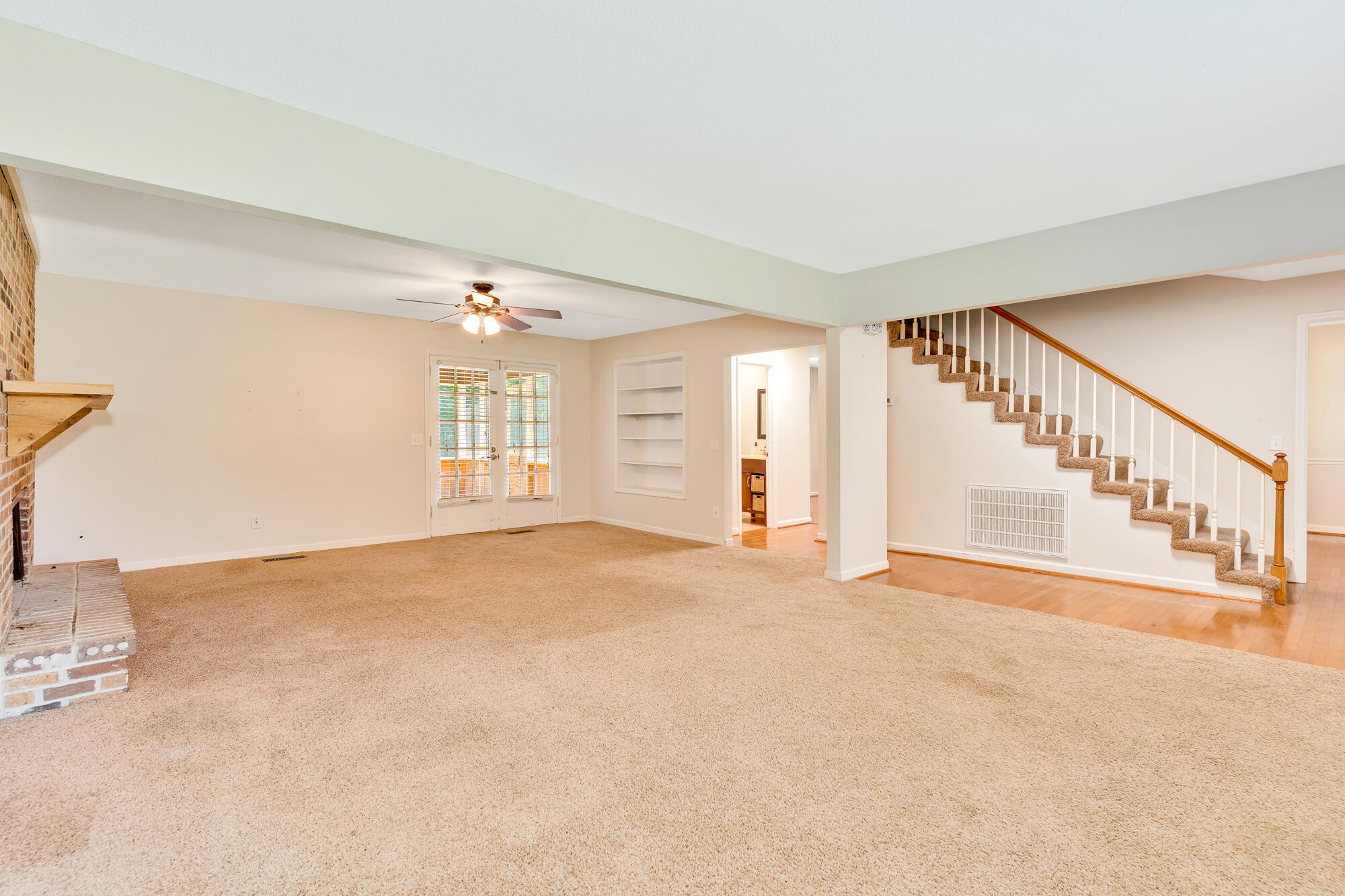 9415 Seasons Drive Property Photo 14