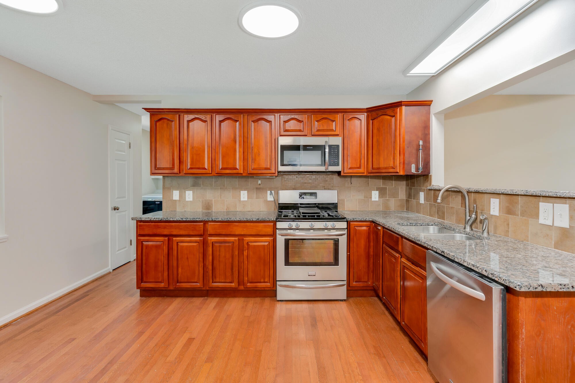 9415 Seasons Drive Property Photo 16