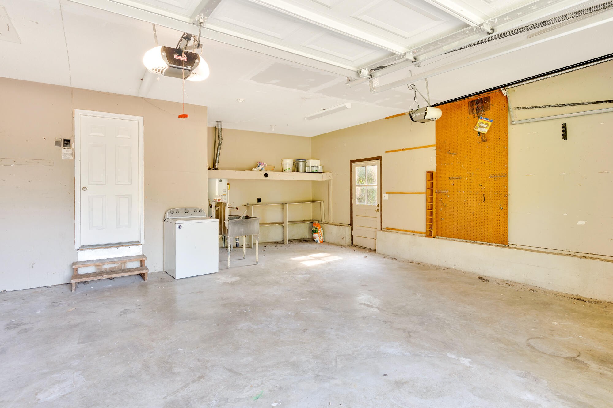 9415 Seasons Drive Property Photo 21