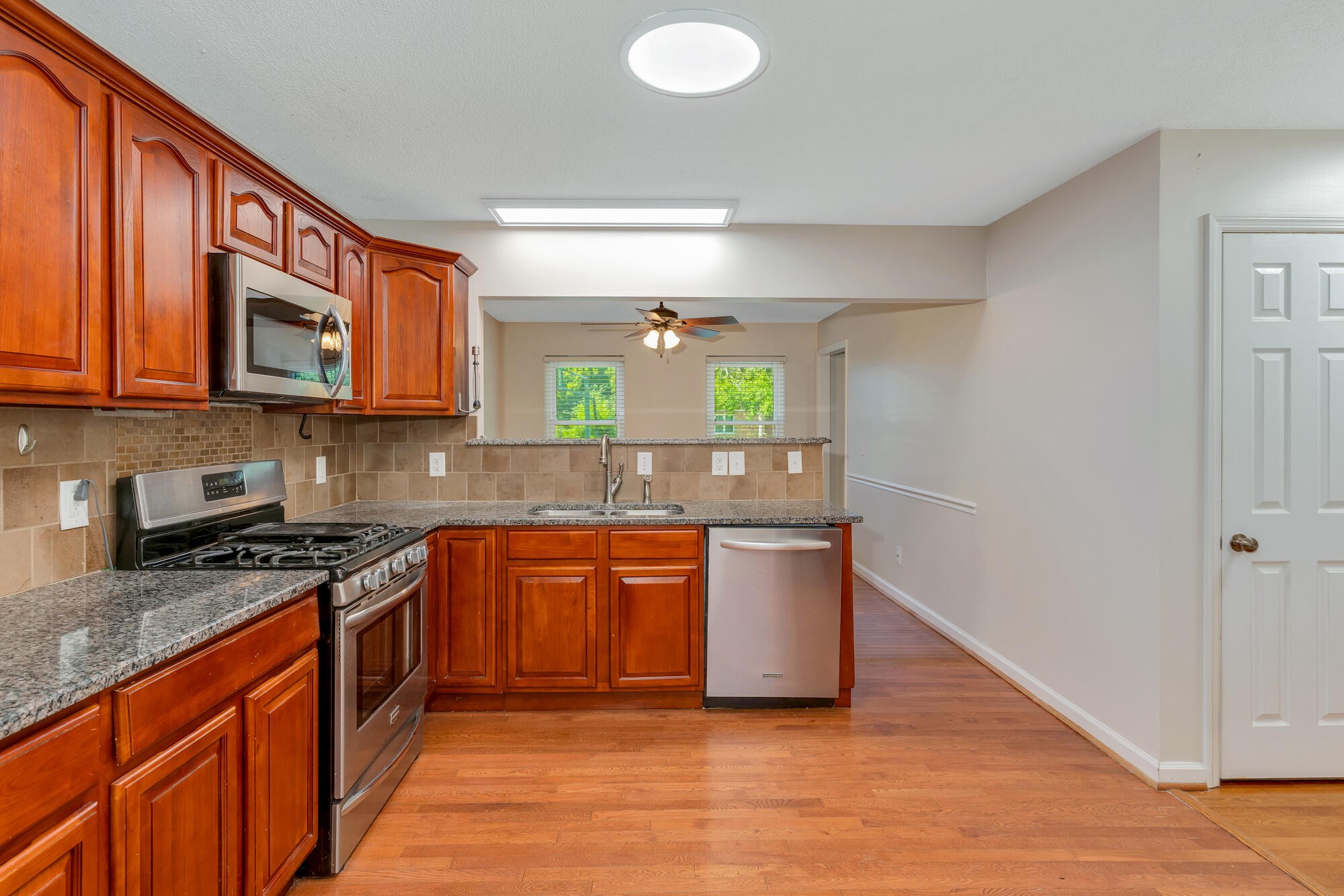 9415 Seasons Drive Property Photo 30