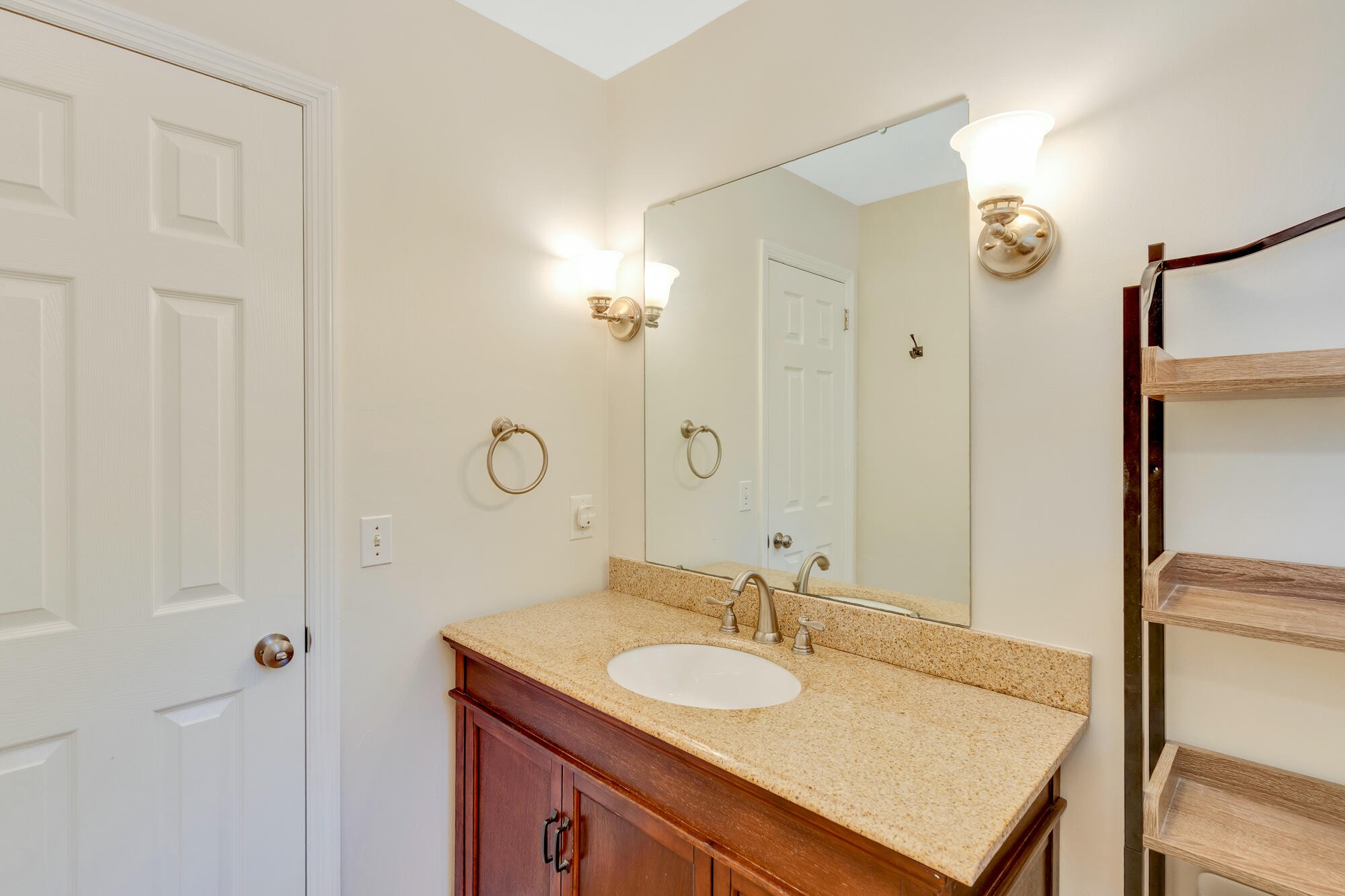 9415 Seasons Drive Property Photo 48