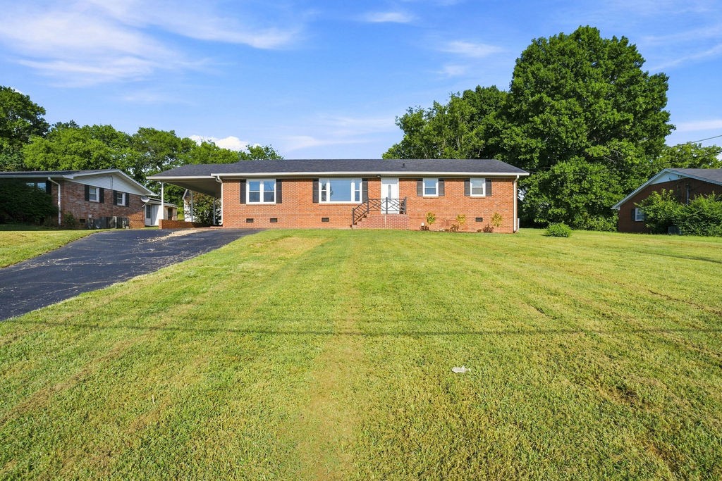 105 Tollgate Rd