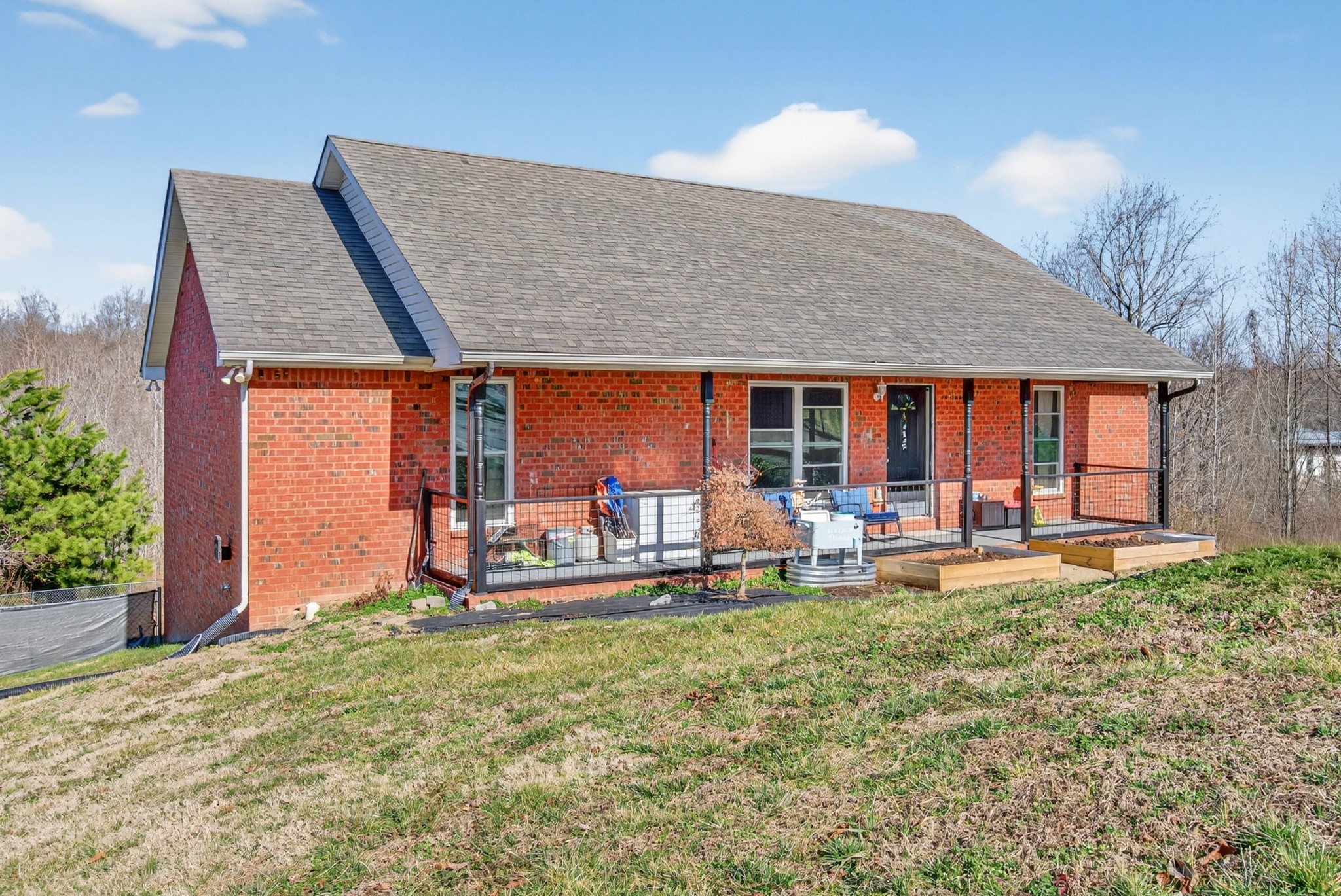 180 Doty Rd Property Photo 3