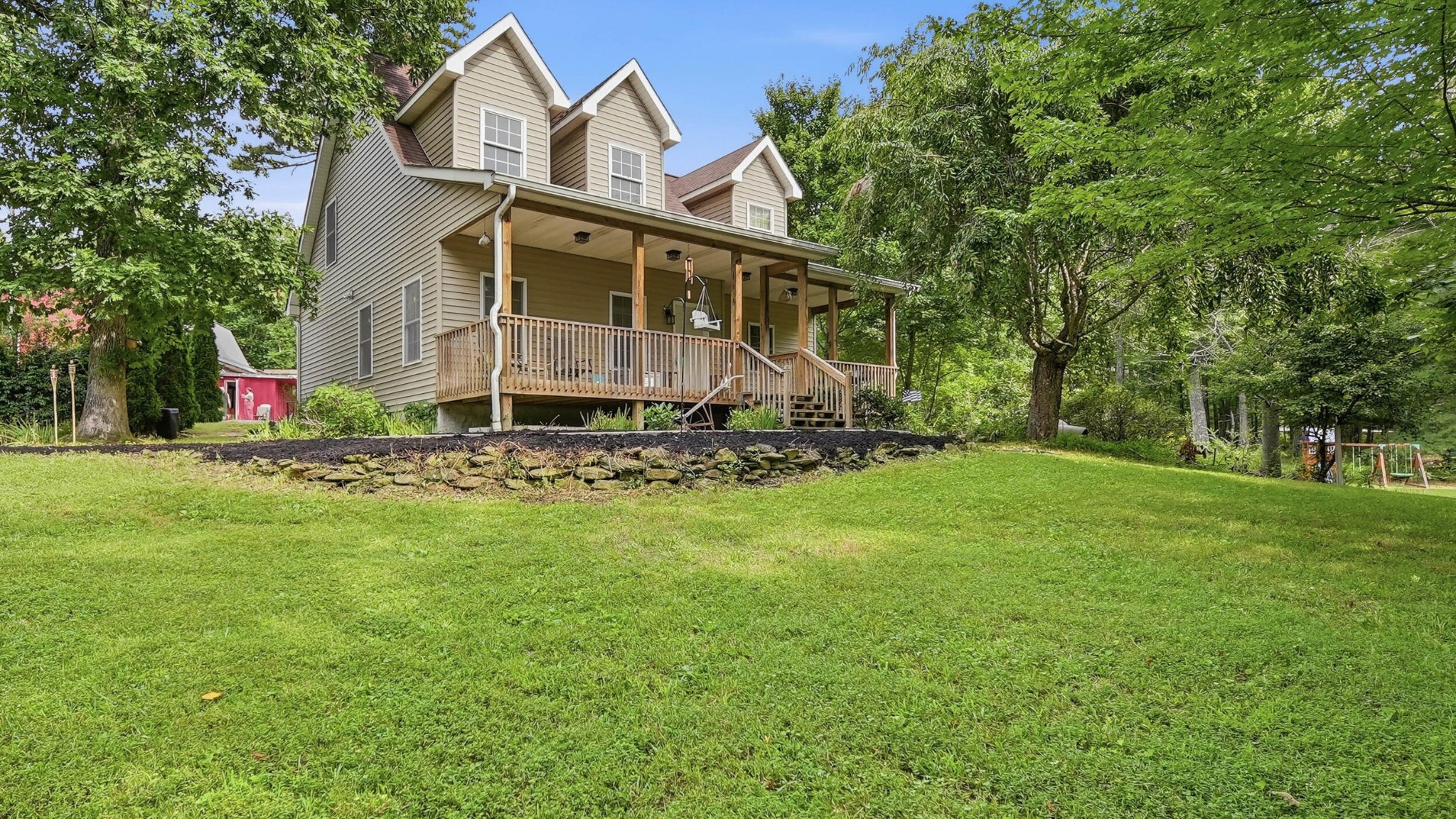 242 Robert Simmons Road Property Photo 1
