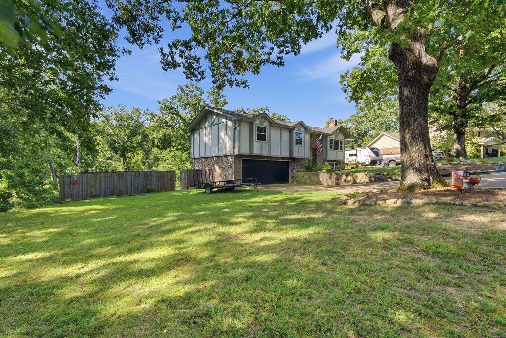 1718 Lake Wood Circle Property Photo 32