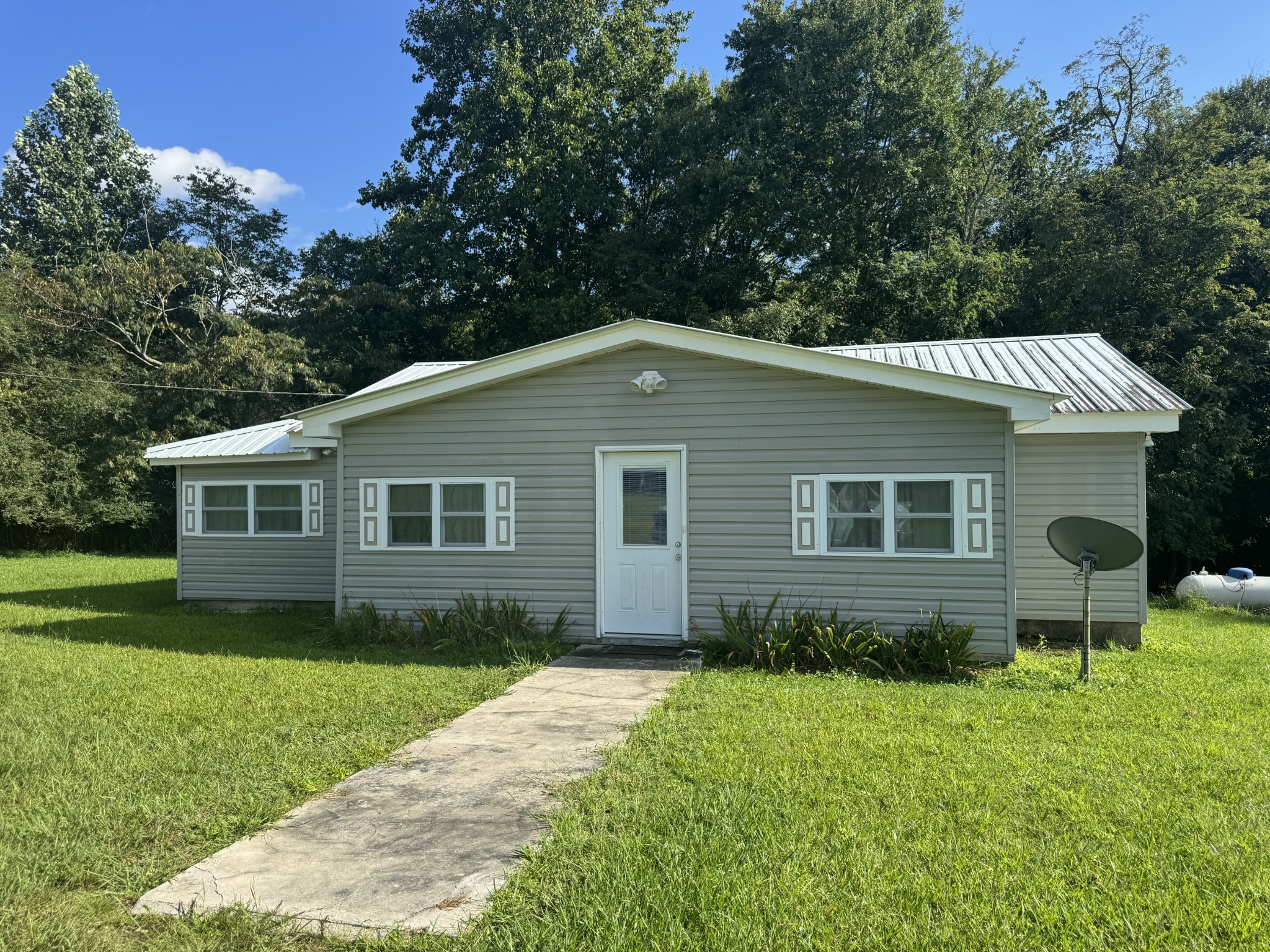 5764 Highway 64 Property Photo 1