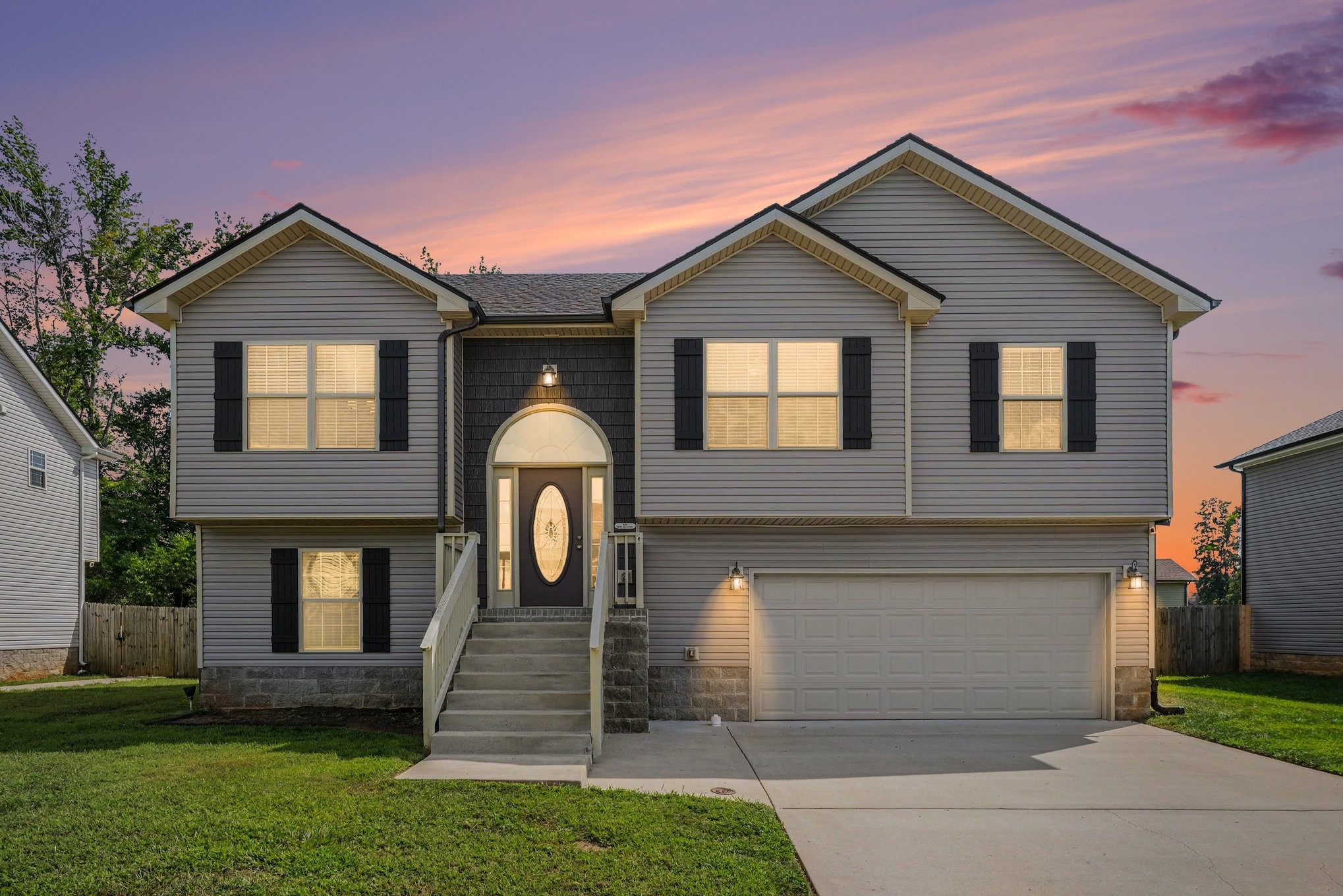 805 Rushing Dr Property Photo 1