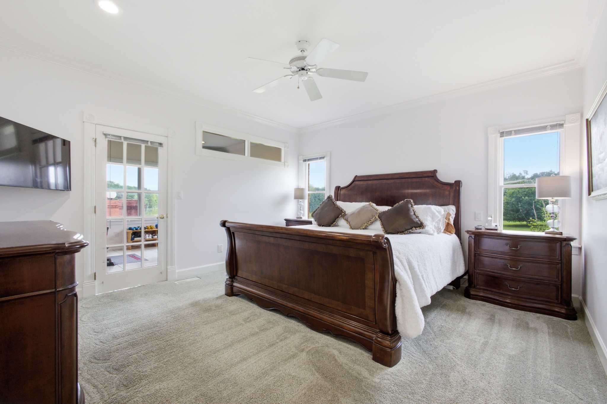 662 River Rd Property Photo 15