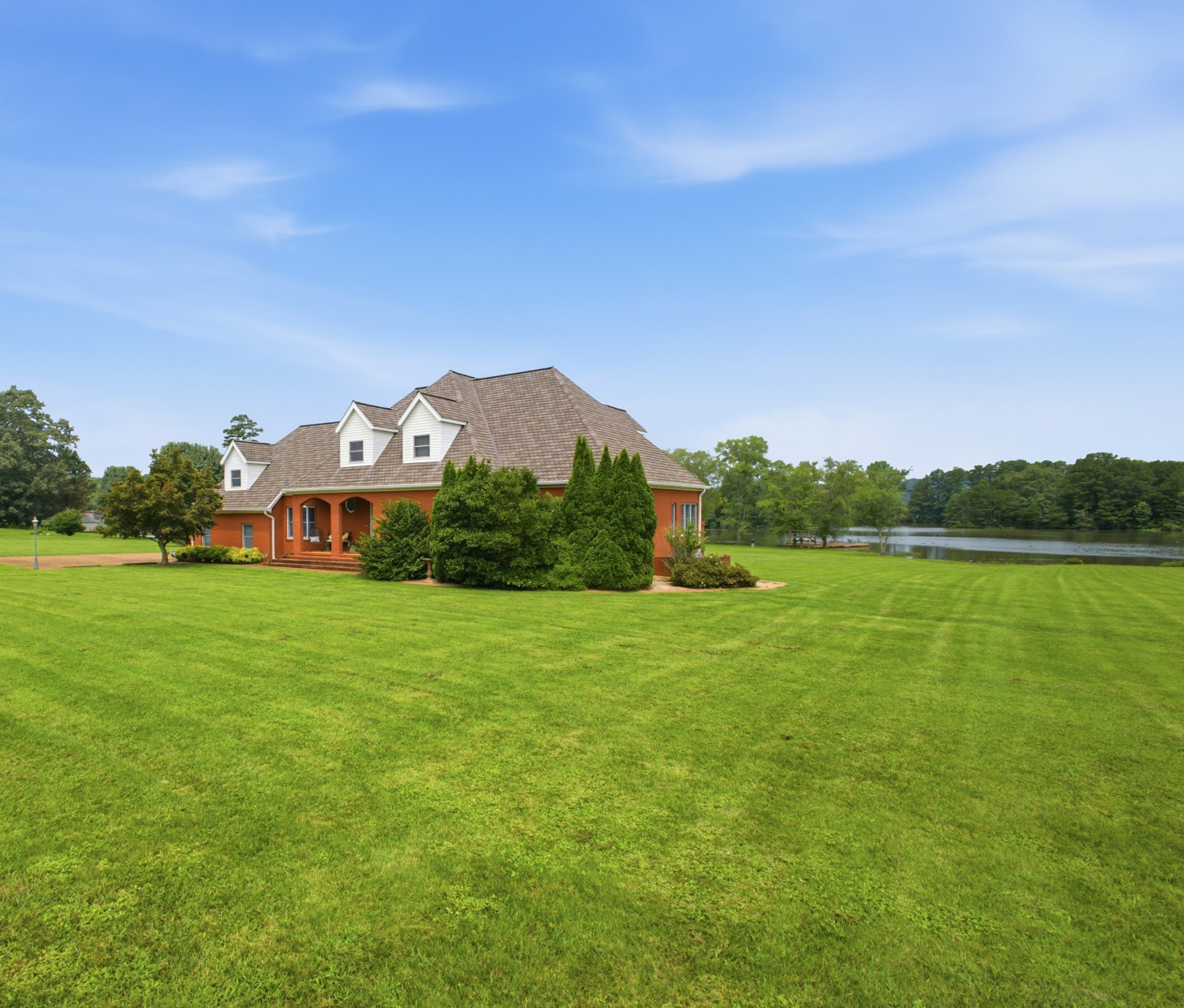 662 River Rd Property Photo 42