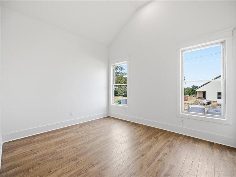 342 Thomas Road Property Photo 20