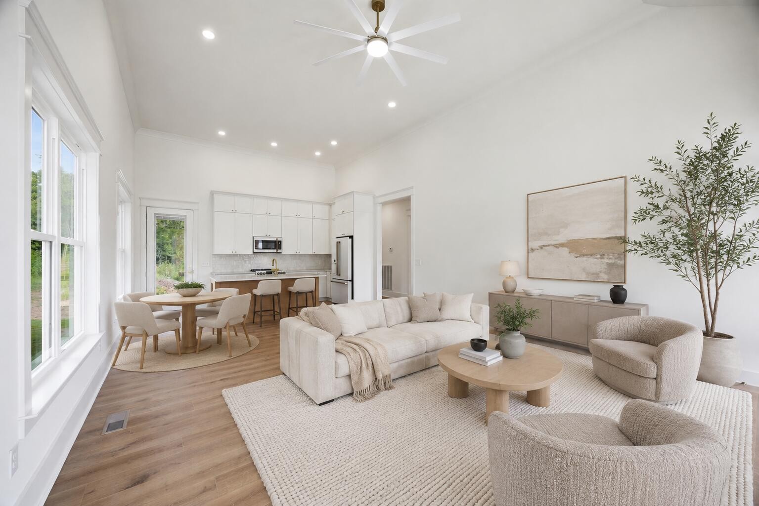 358 Thomas Road Property Photo 1