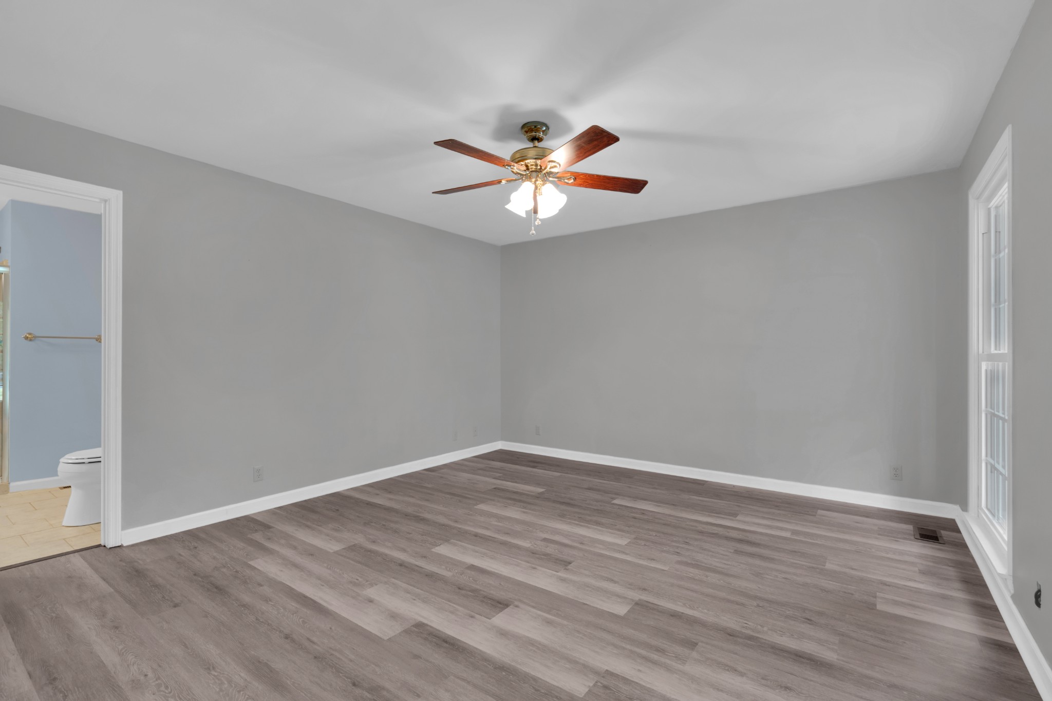 307 Marks Ave Property Photo 17