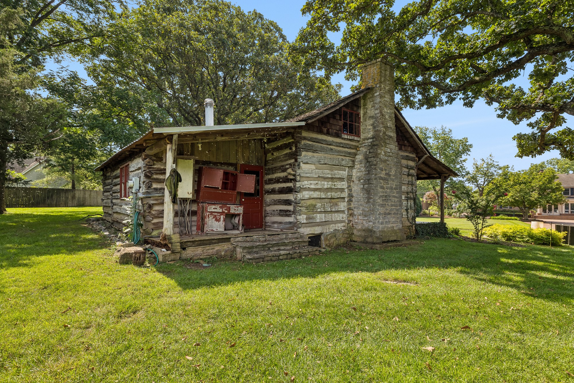 1013 E Clark Blvd Property Photo 14