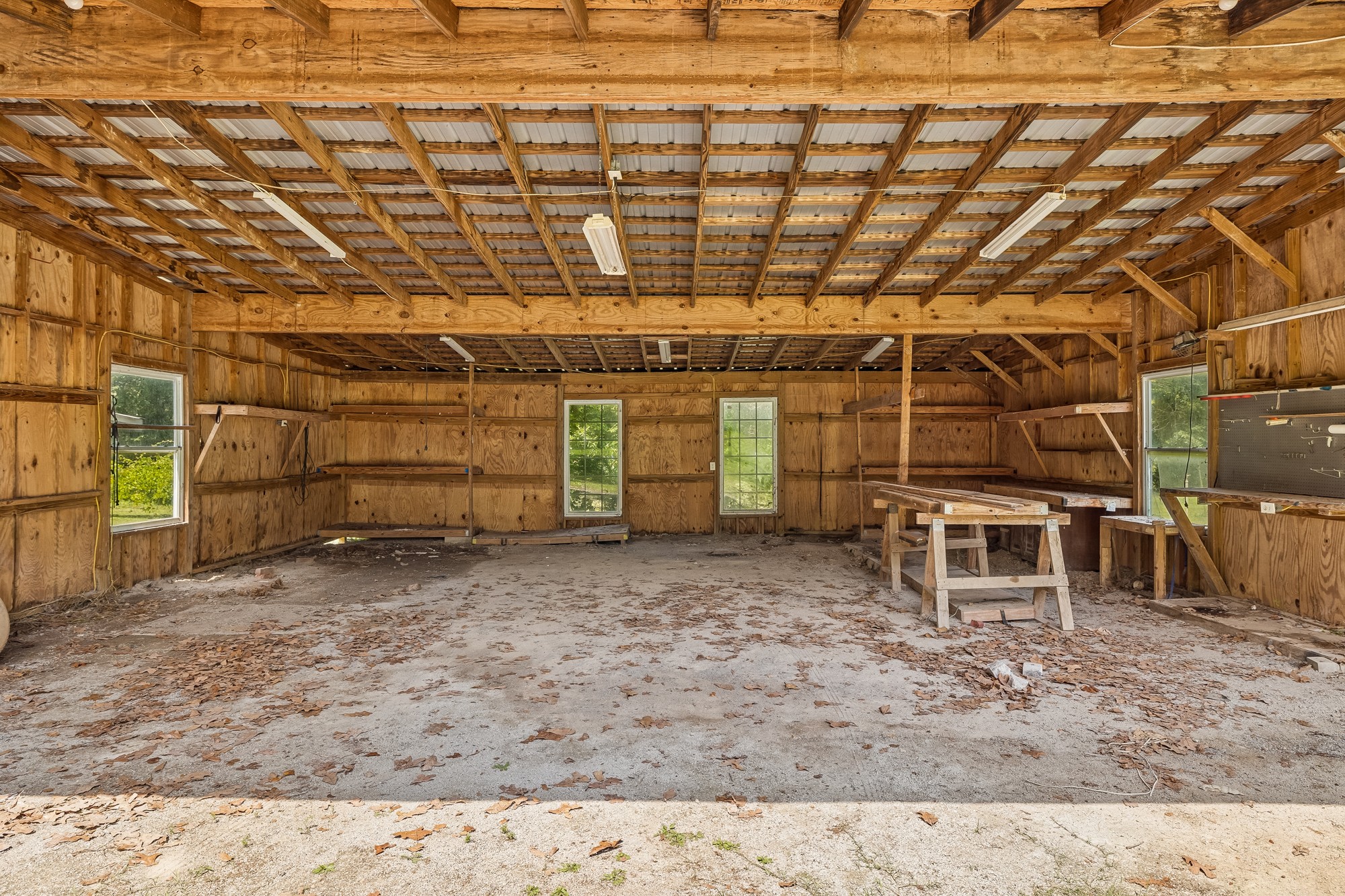 1013 E Clark Blvd Property Photo 21