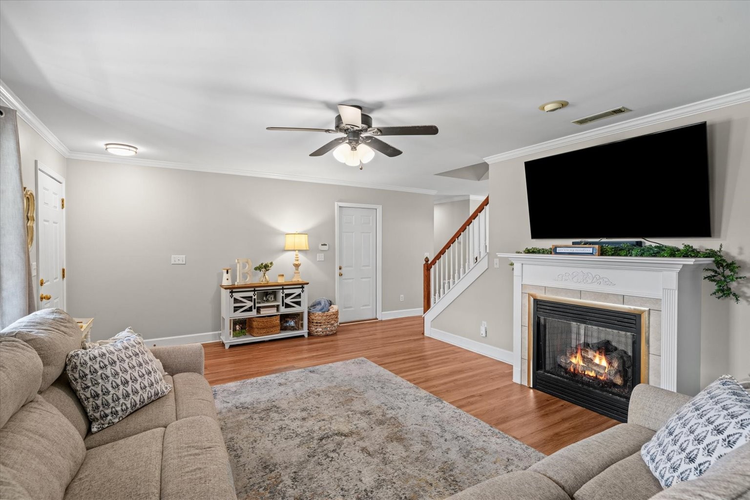 1740 Brighton Way Property Photo 6