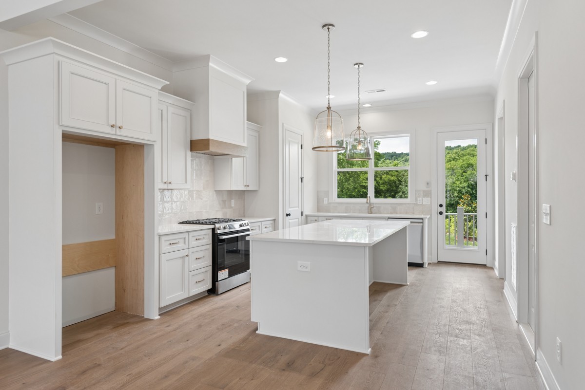 4011 Forestside Dr Property Photo 10