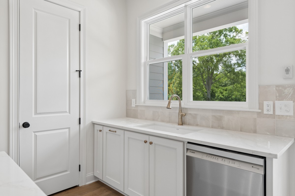4011 Forestside Dr Property Photo 15