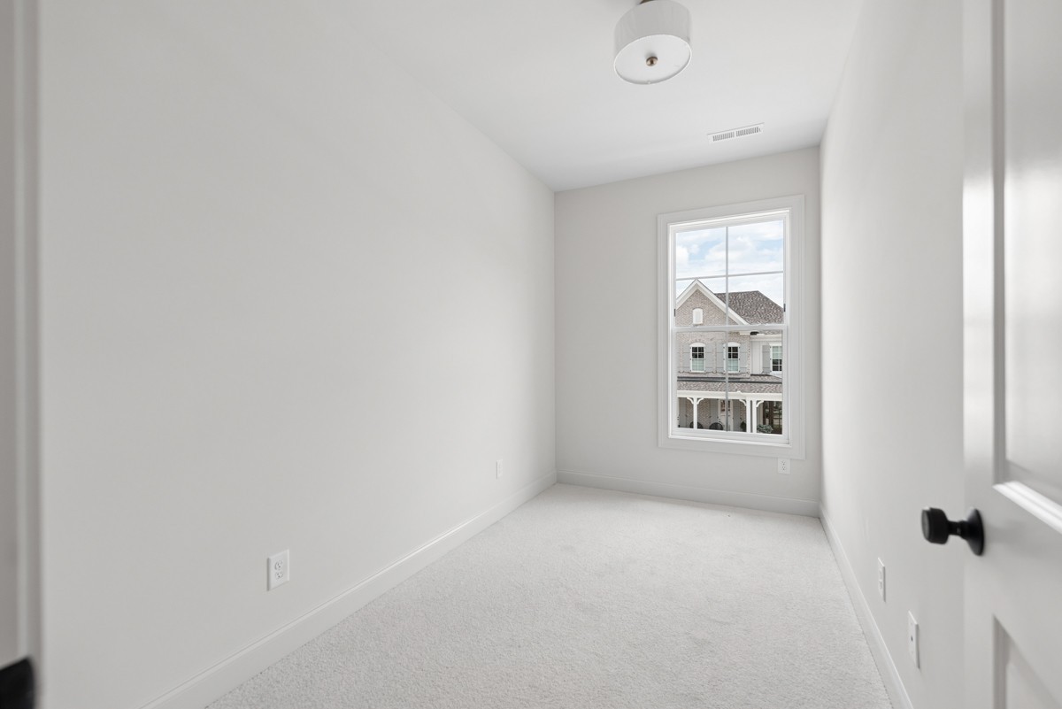 4011 Forestside Dr Property Photo 26