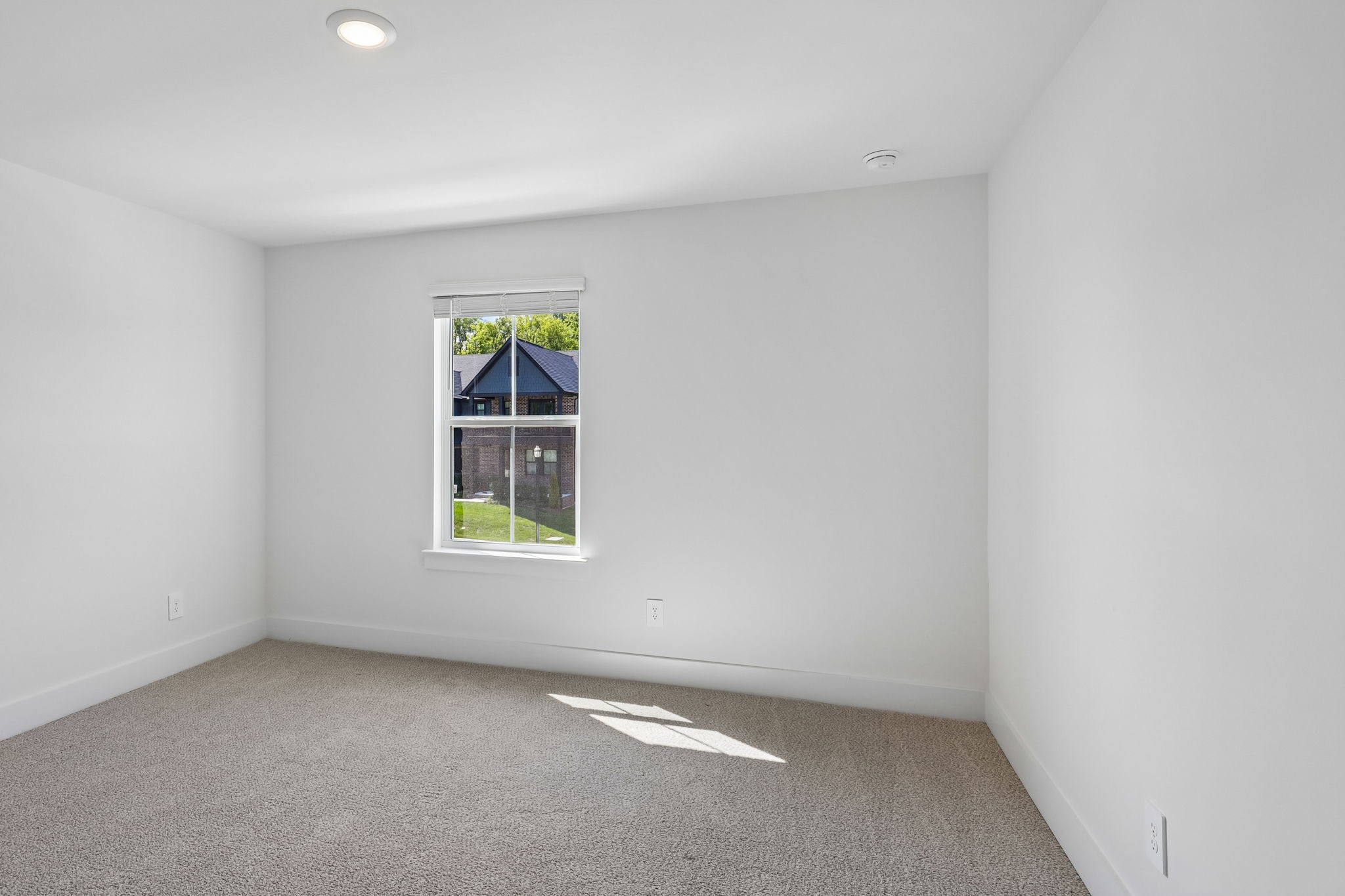 2038 Riley Park Dr Property Photo 16