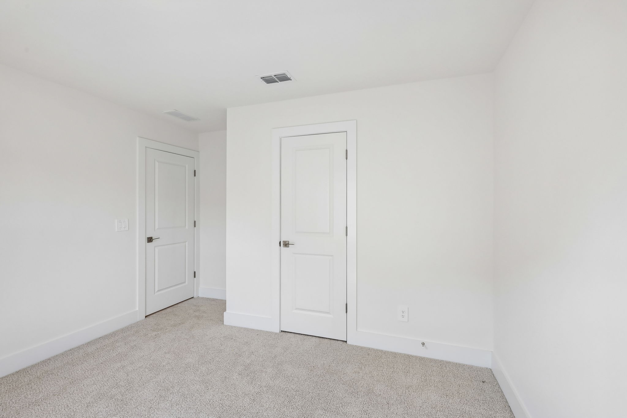 2038 Riley Park Dr Property Photo 19
