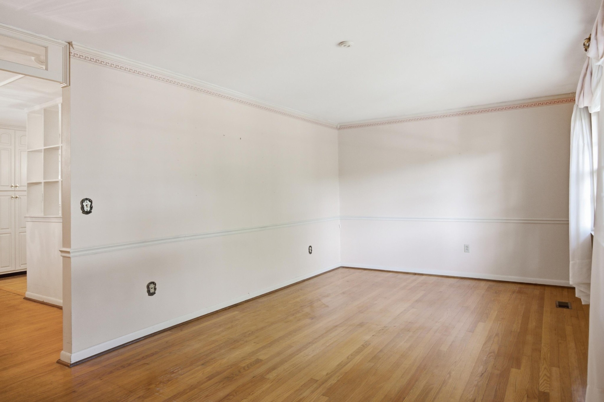 1406 Melody Lane Property Photo 3