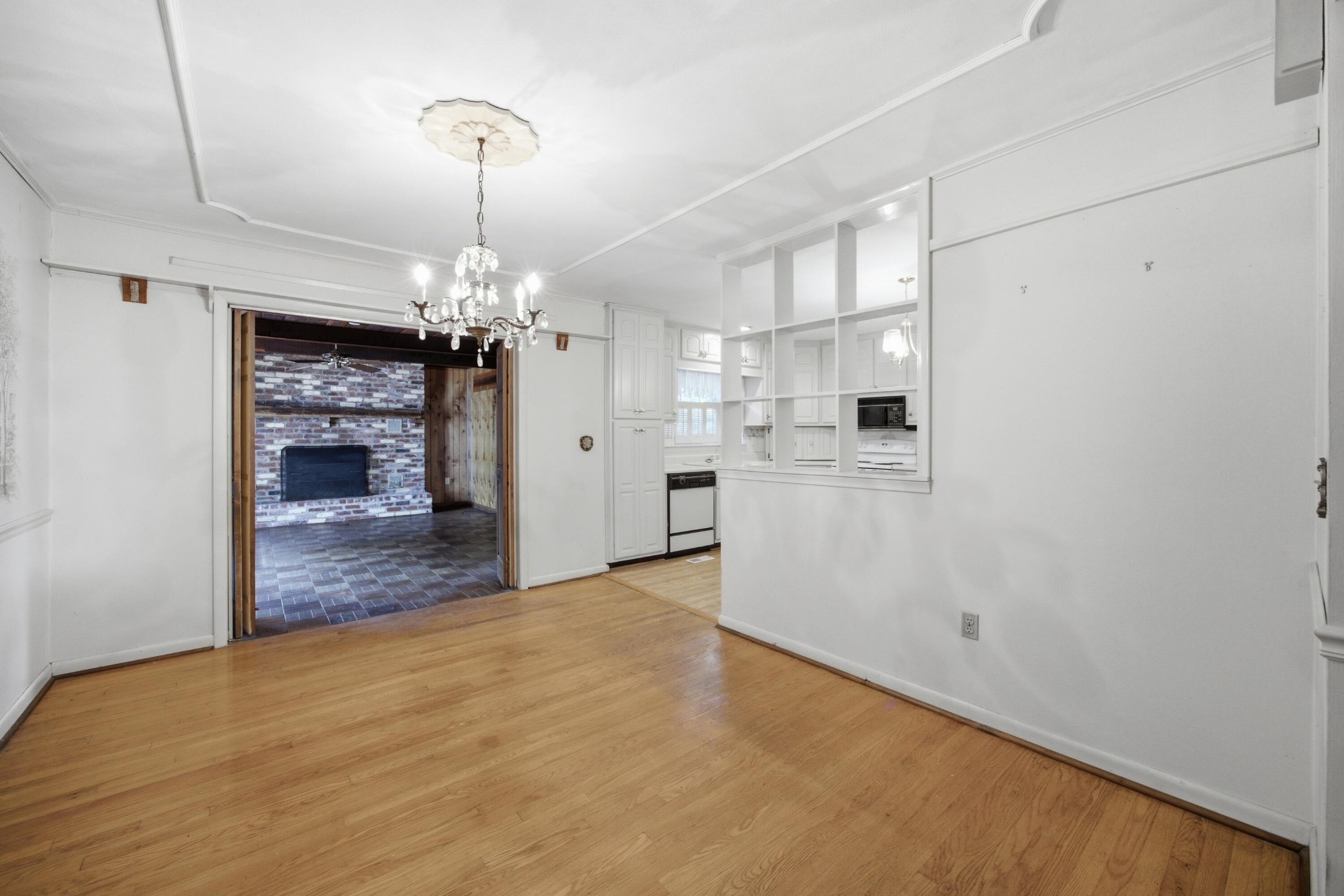 1406 Melody Lane Property Photo 8
