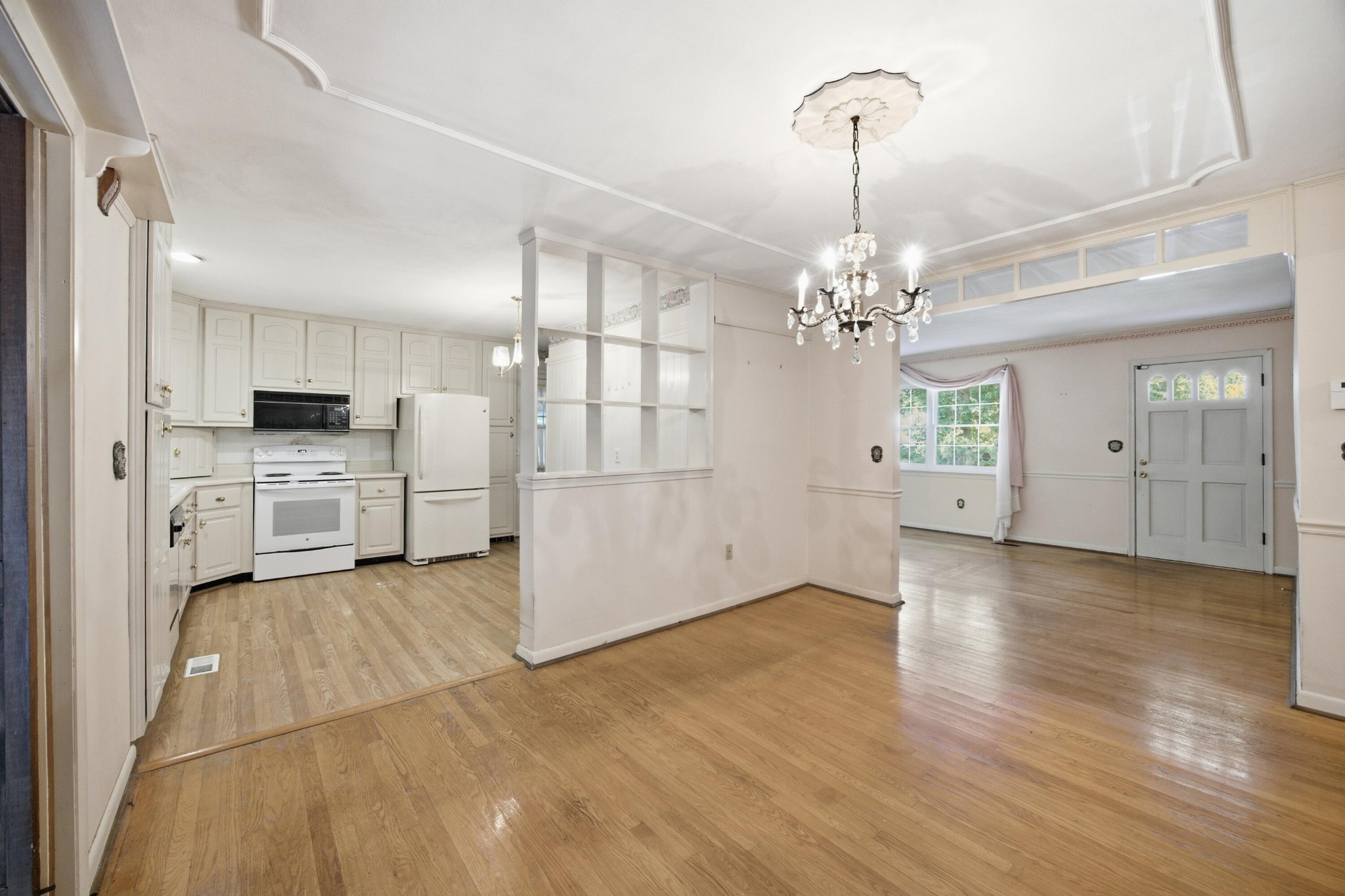 1406 Melody Lane Property Photo 9