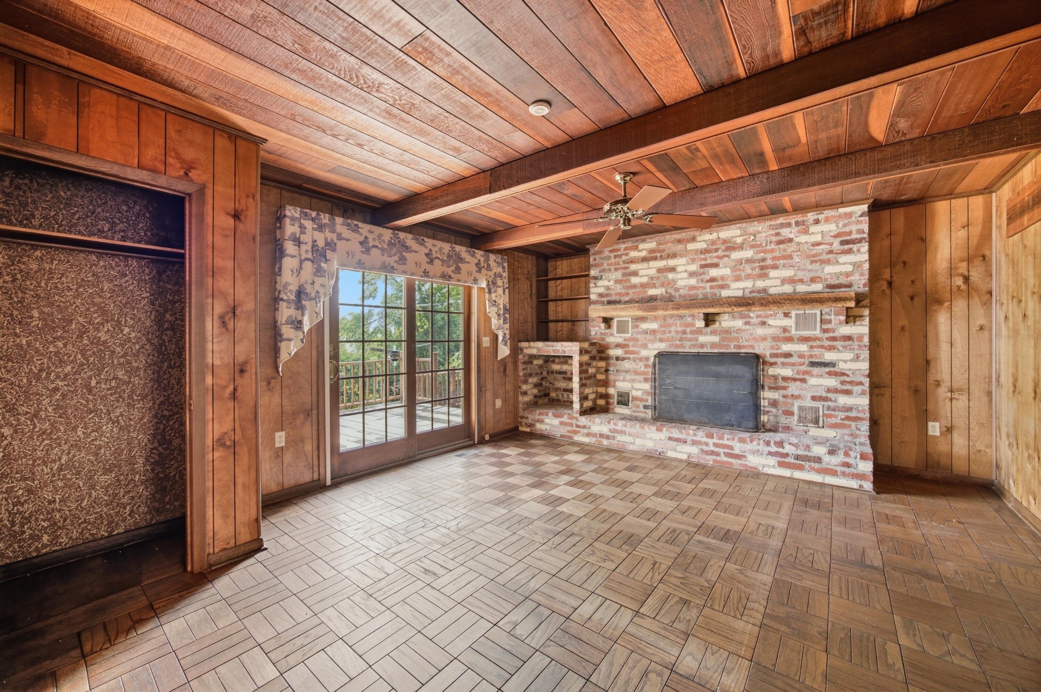 1406 Melody Lane Property Photo 14